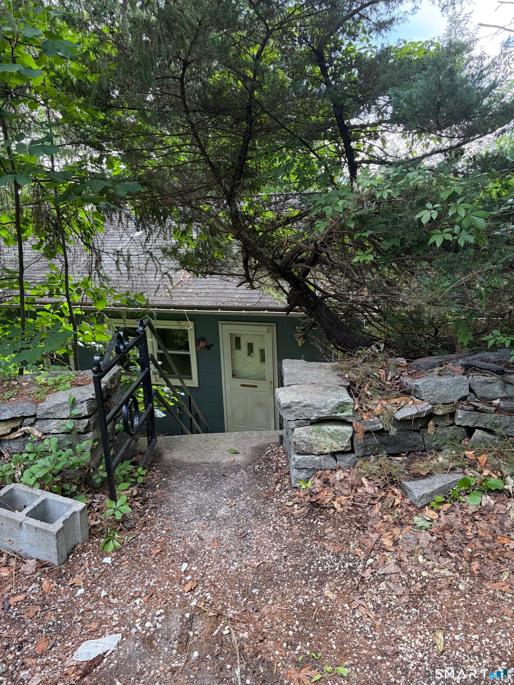 8 Terrace Drive — photo