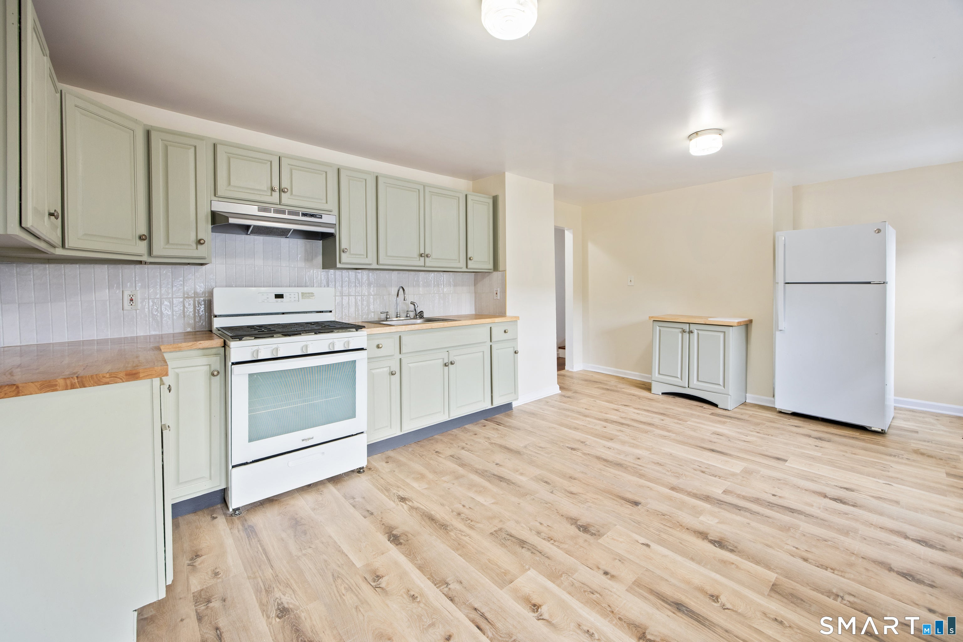 226 Meadow Street 2nd Floor — photo