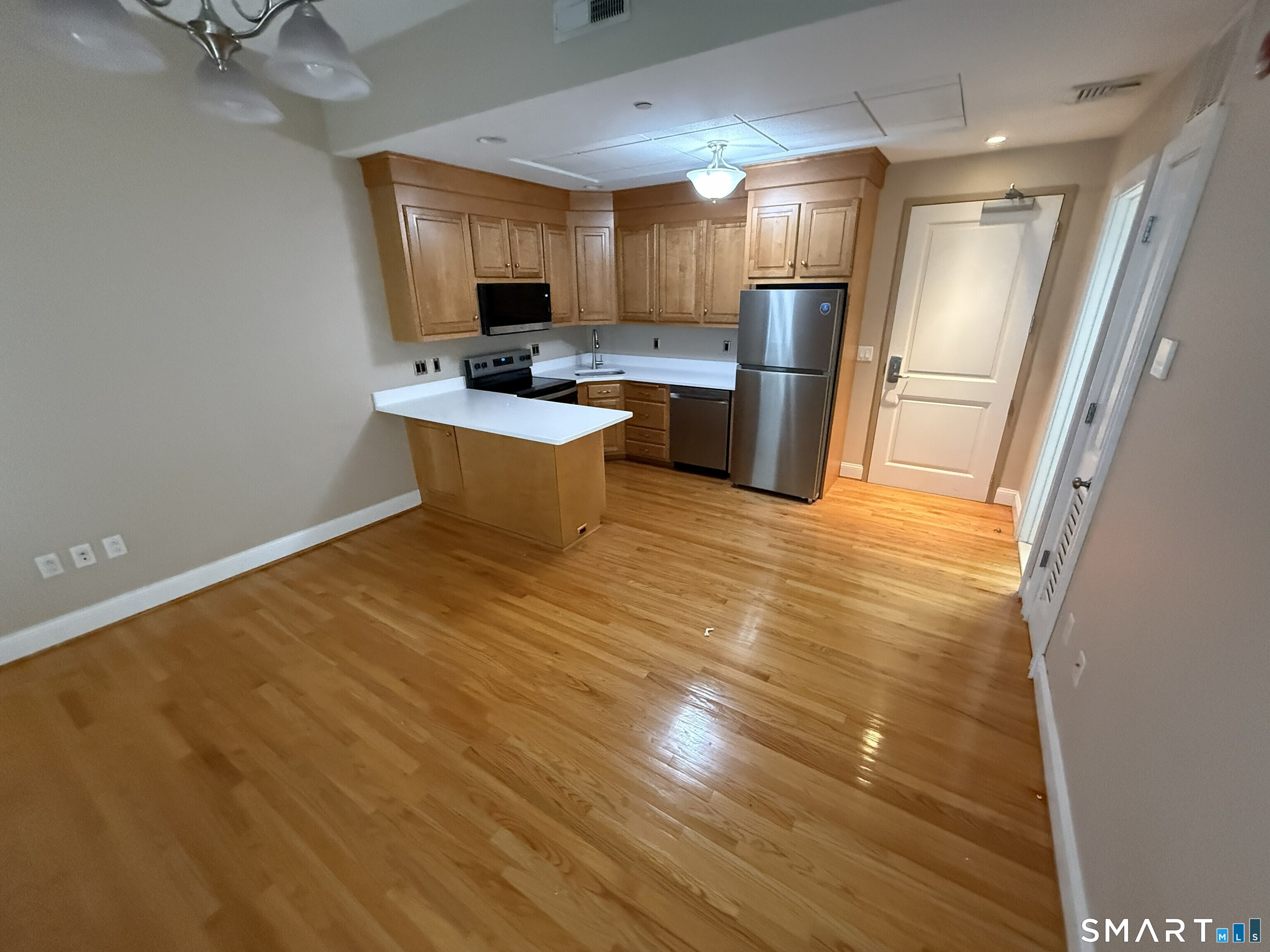 Home in Plainville, CT 06062 — photo 2