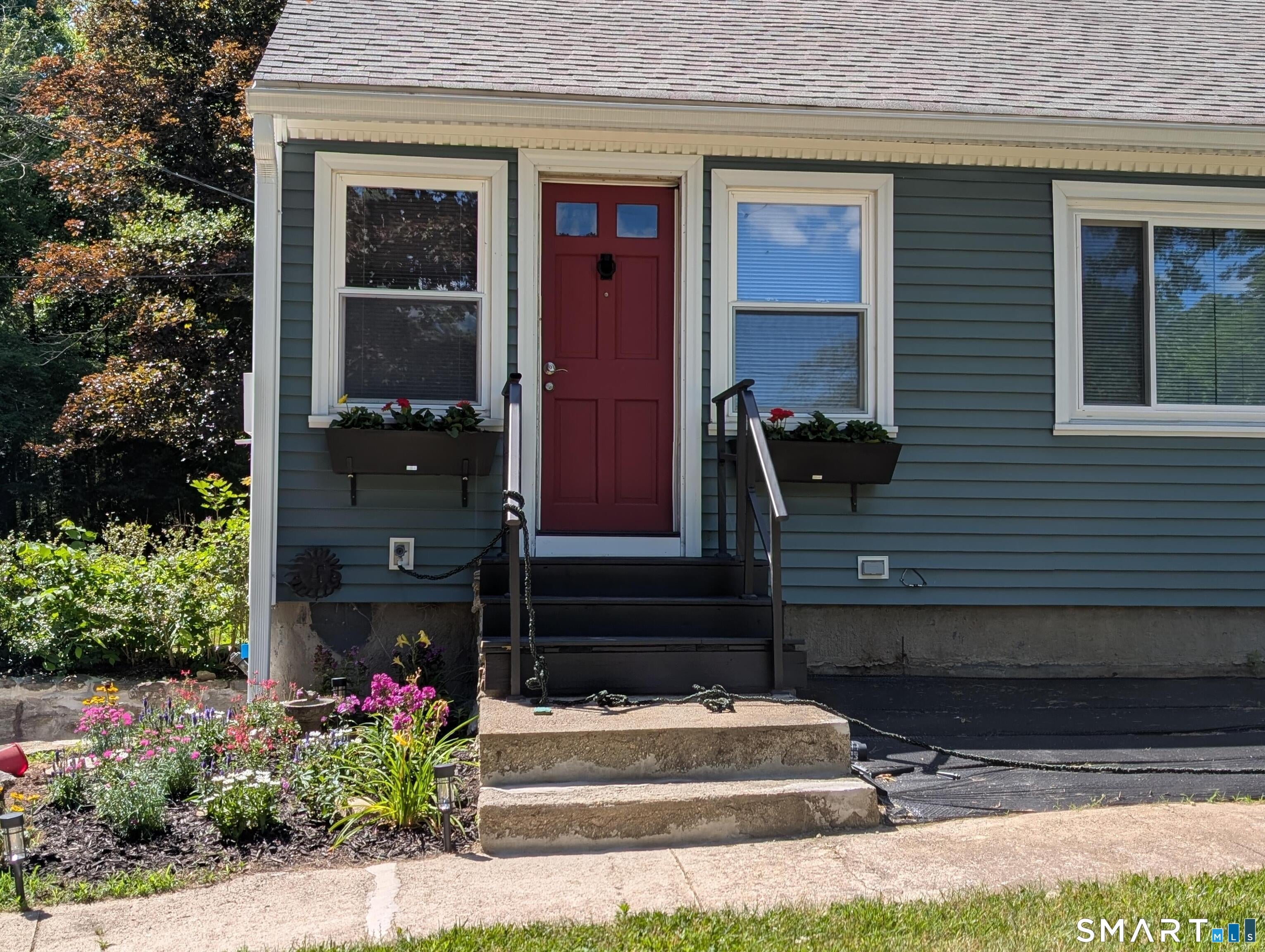 1232 Riverside Drive — photo