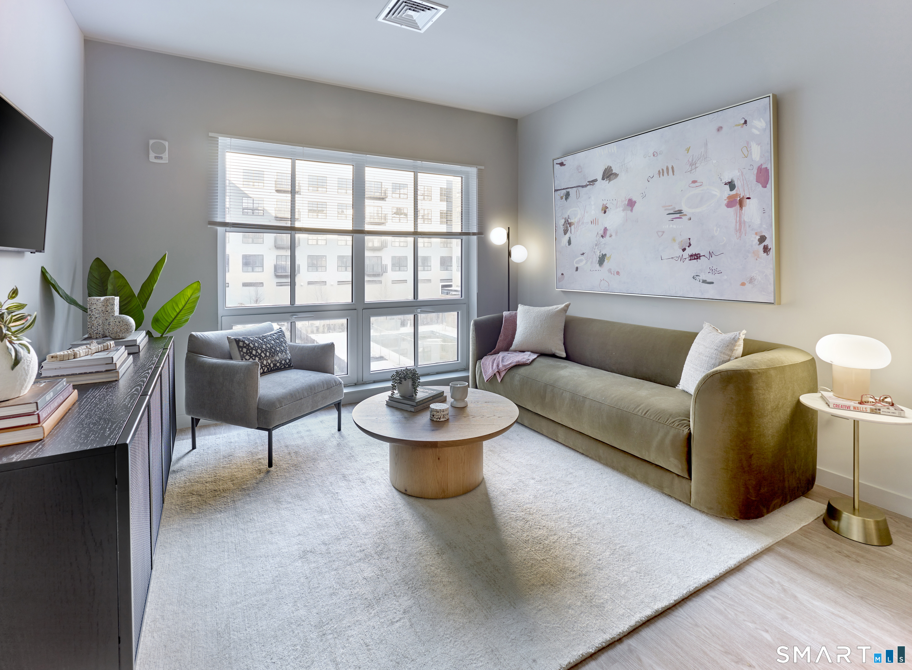 Home in New Haven, CT 06511 — photo 2