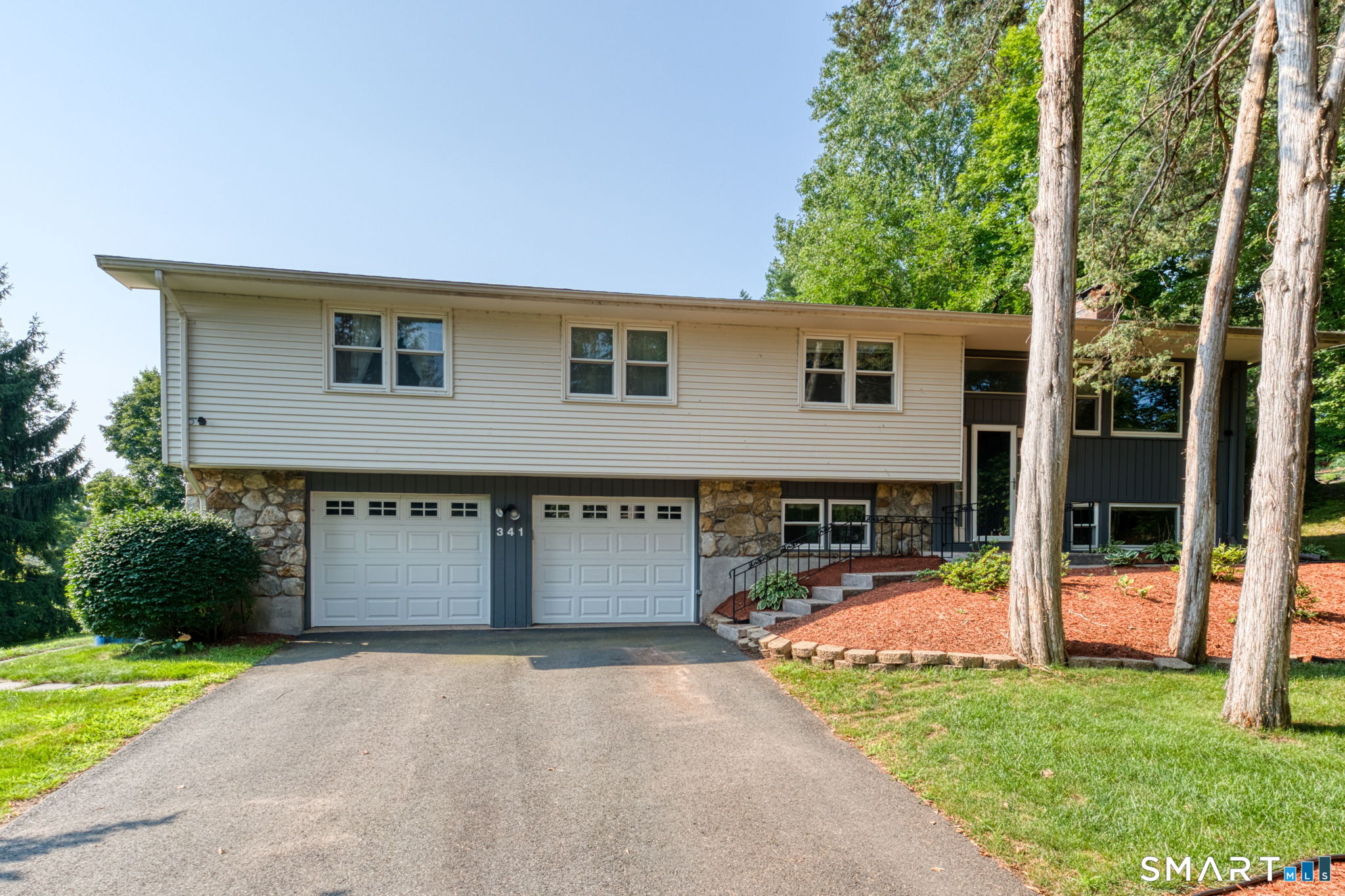 341 Kennedy Road — photo