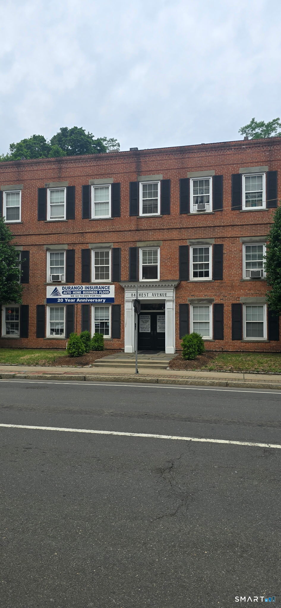 84 West Avenue C3 — photo