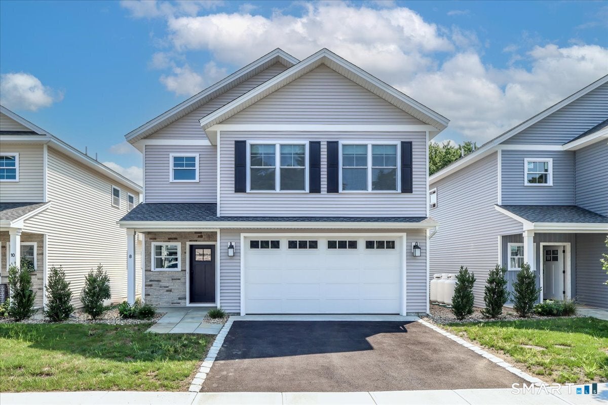 8 Fieldstone Court 8 — photo
