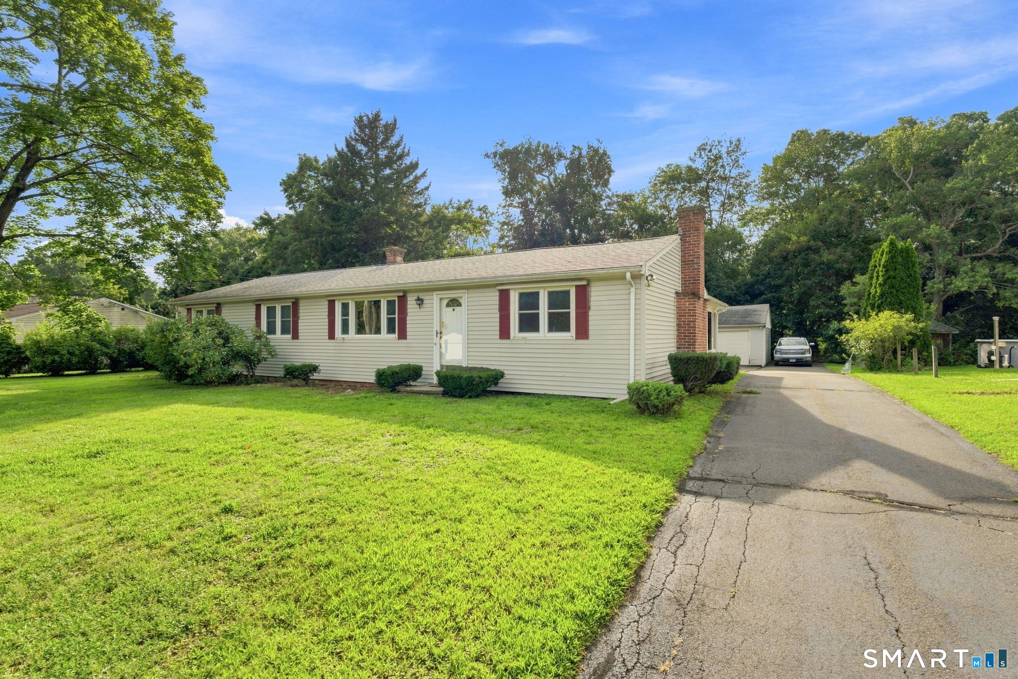 979 Farmington Drive — photo