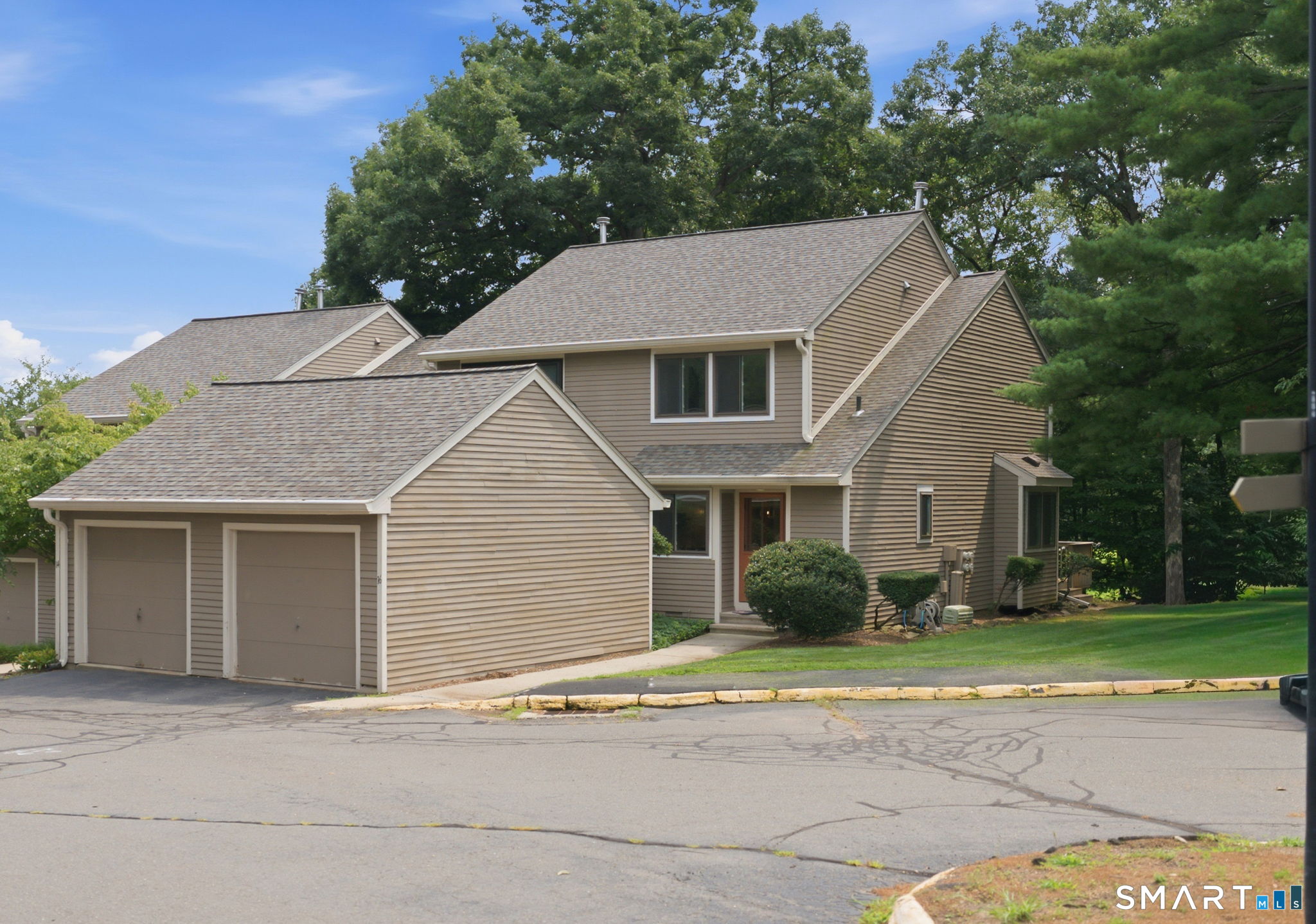 16 Pequot Drive 16 — photo