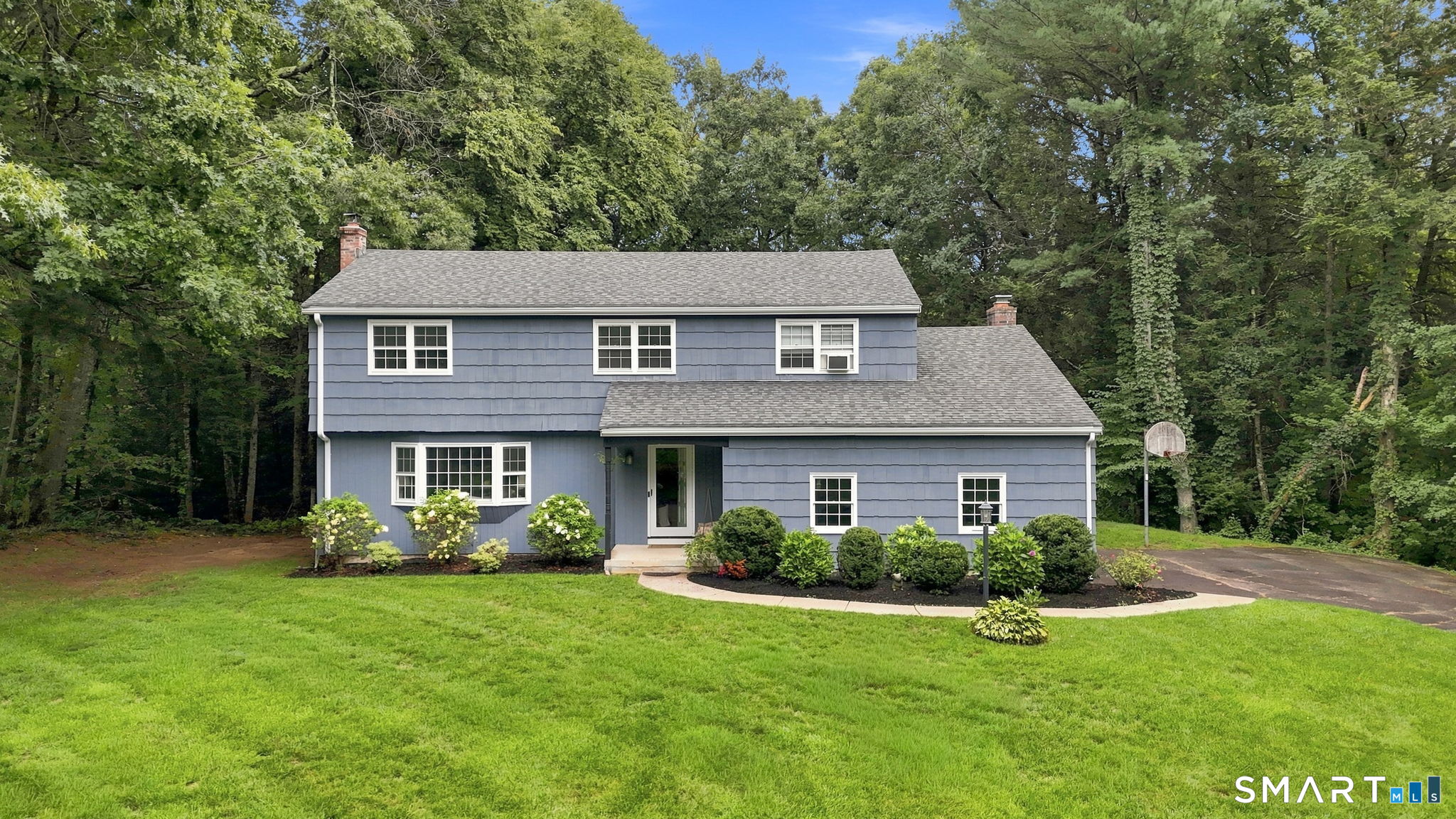 39 Berkshire Way — photo
