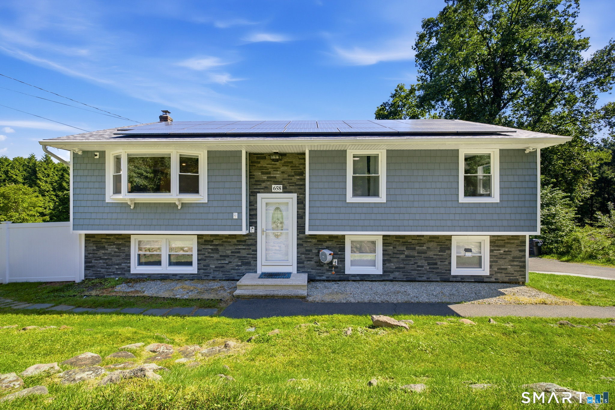 658 Foster Street — photo