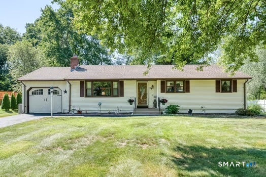 38 Kenwood Drive — photo