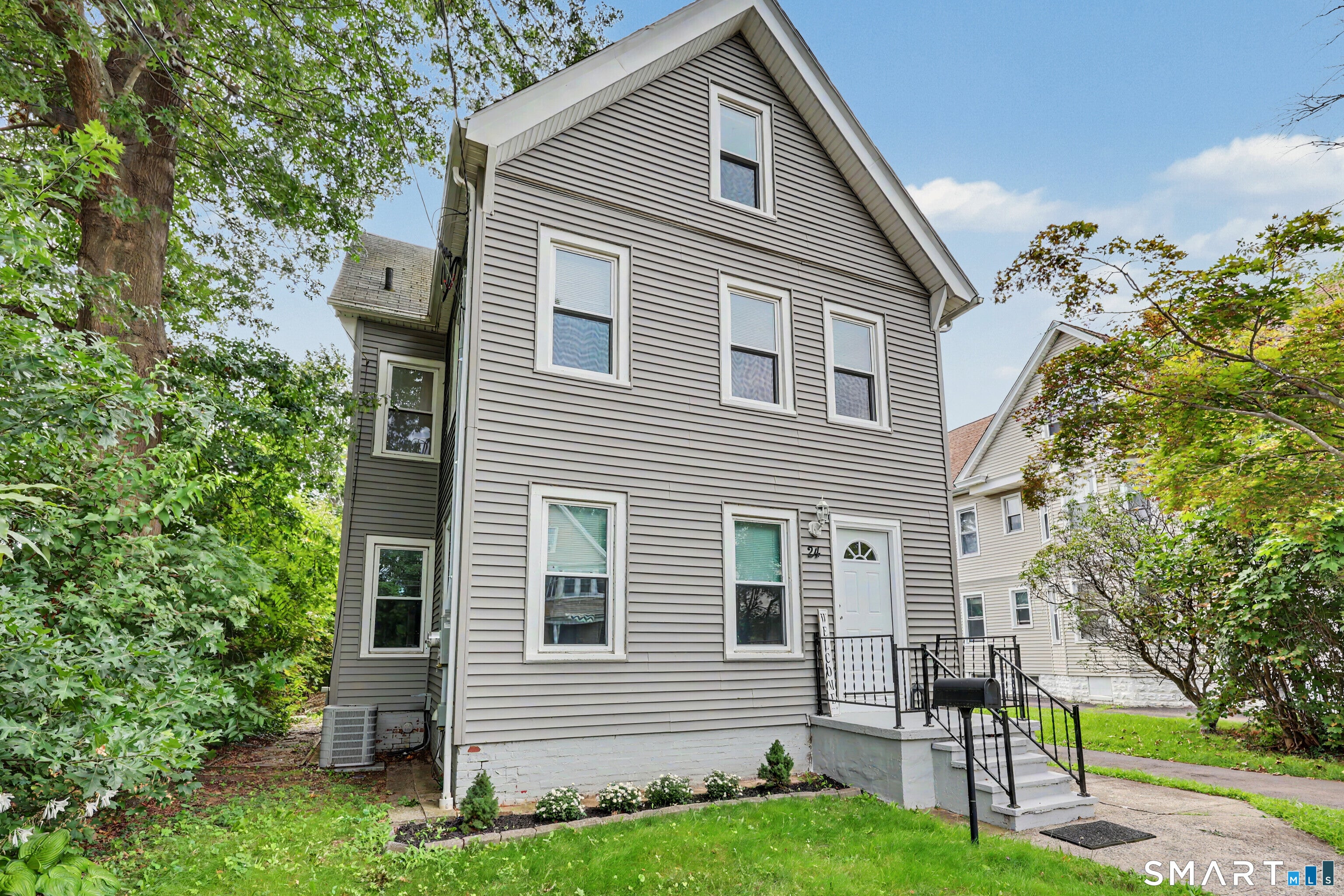 24 Beacon Street — photo