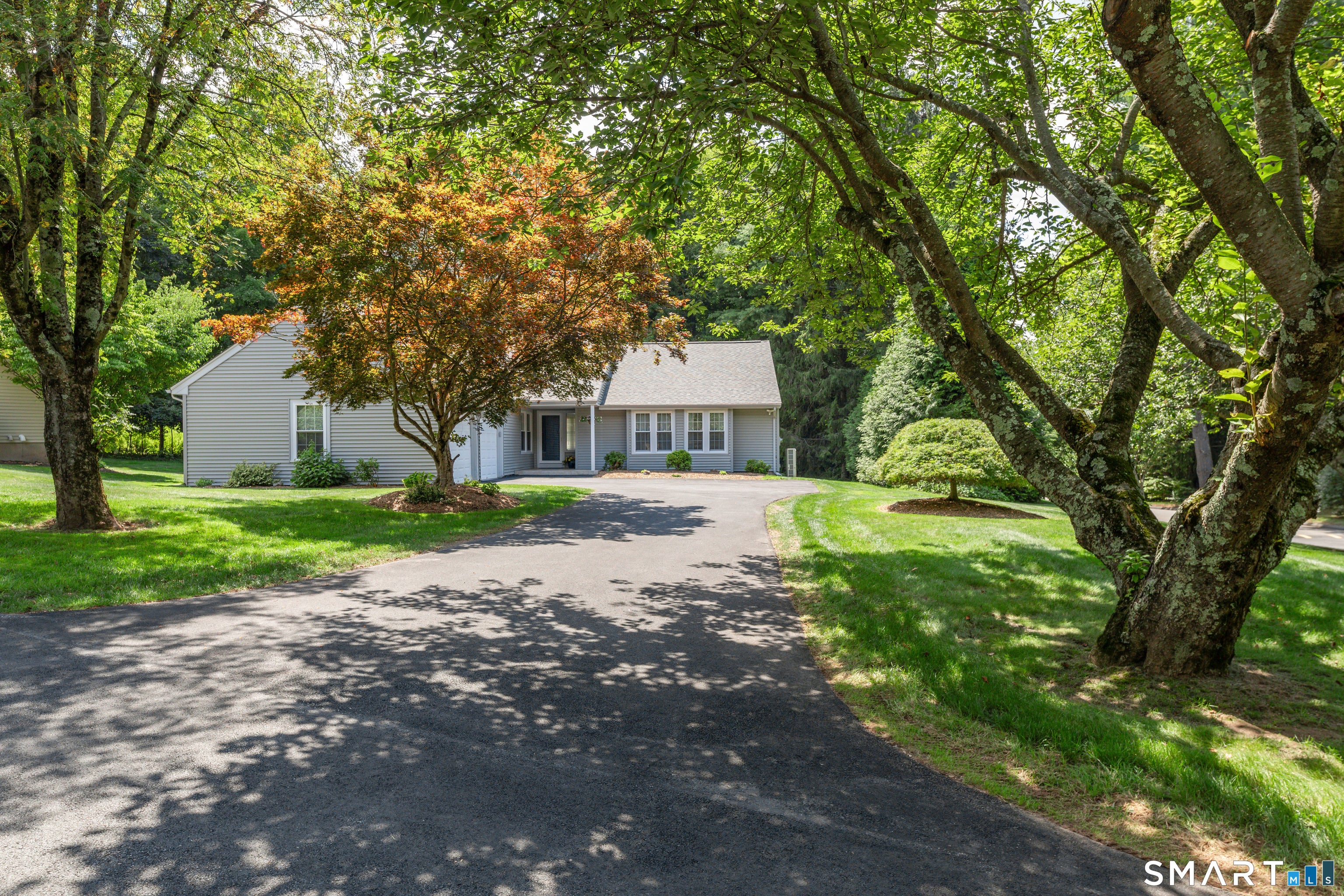 3 Racebrook Court — photo