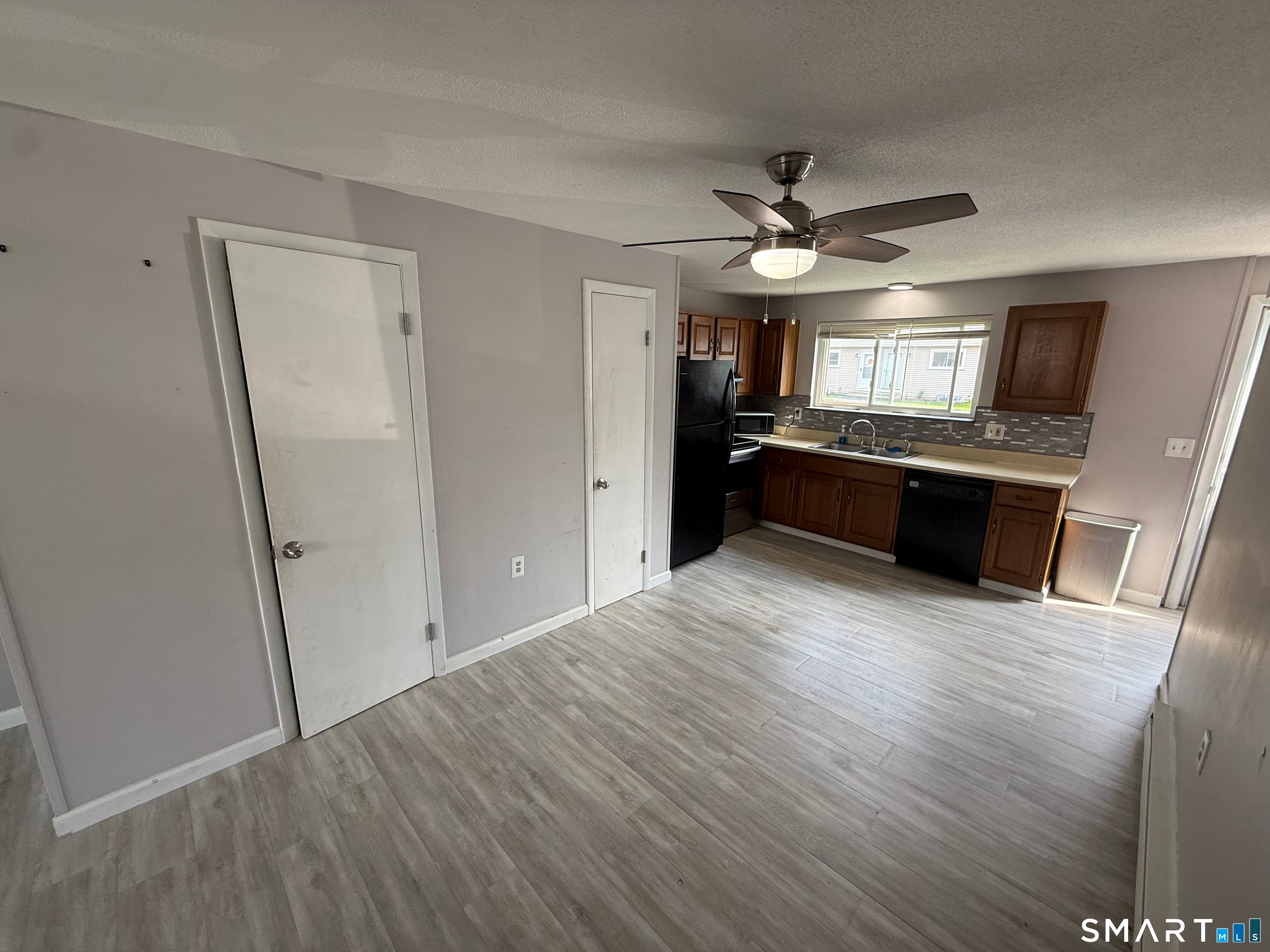 1081 New Haven Road 3D — photo