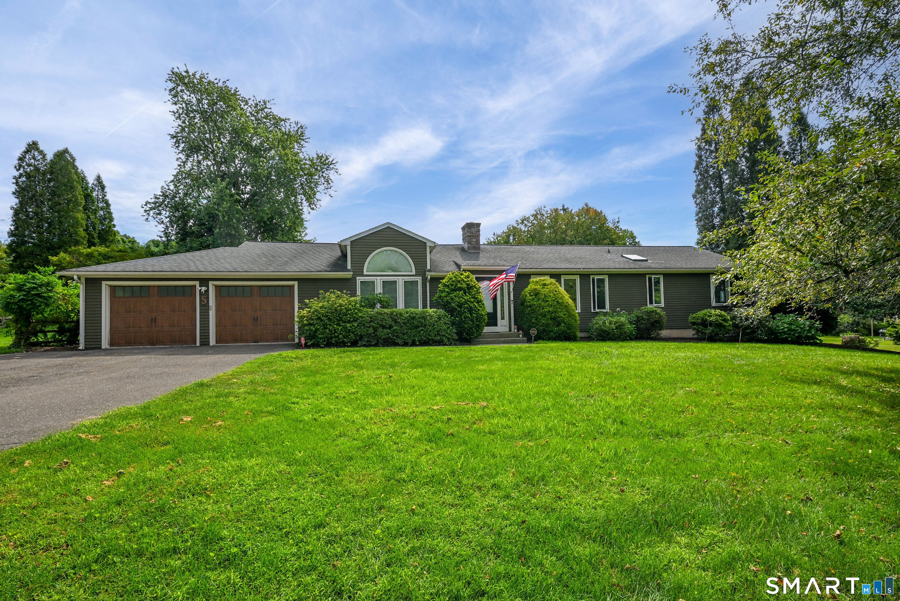 5 Taunton Lake Drive — photo