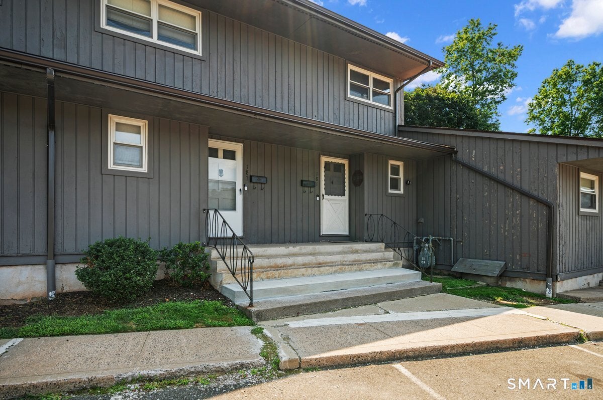 183 Williamstown Court 183 — photo