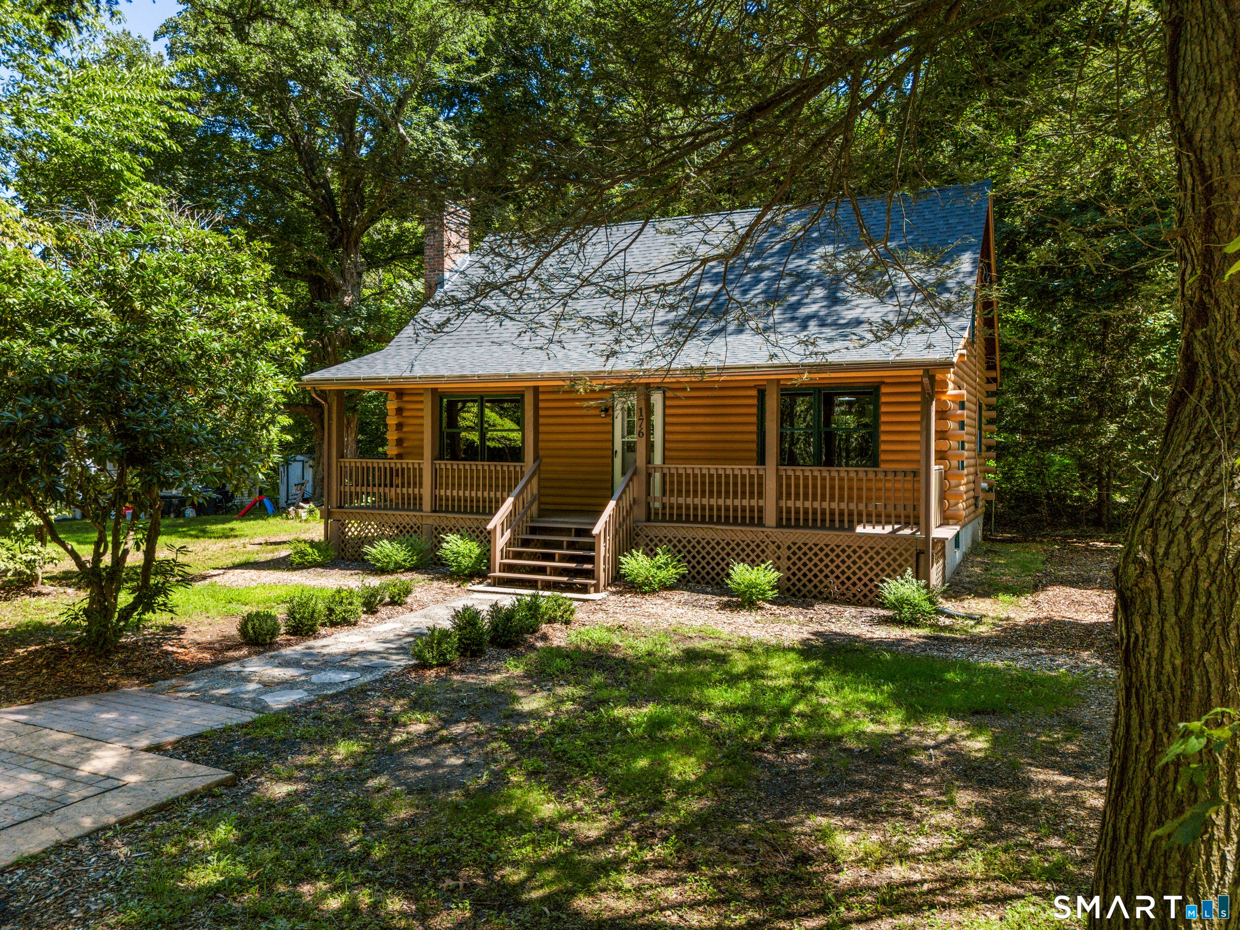 176 Lake Drive East — photo