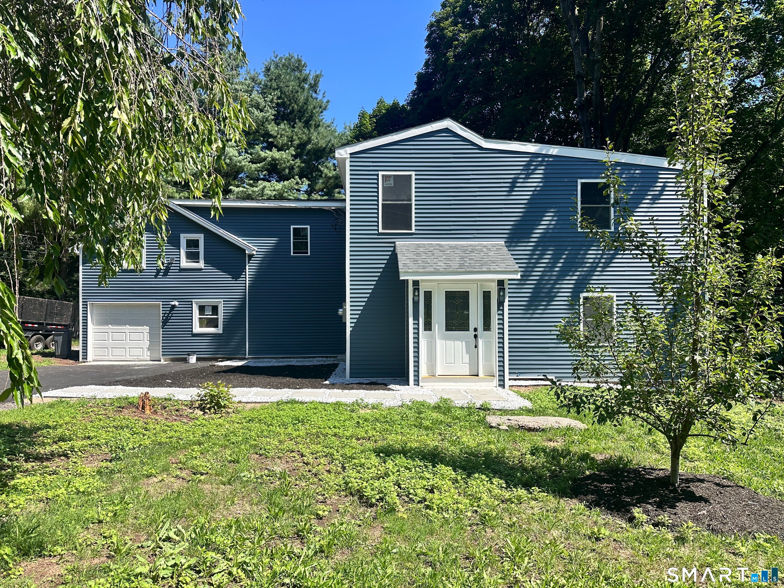 215 Maple Street — photo