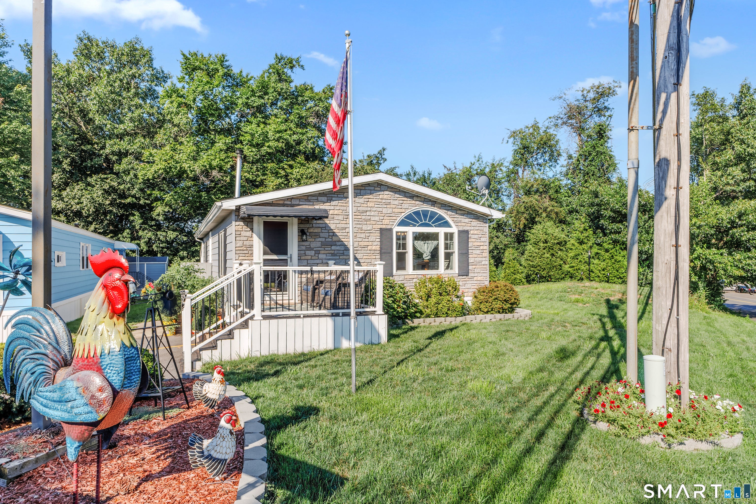 19 Laurel View — photo