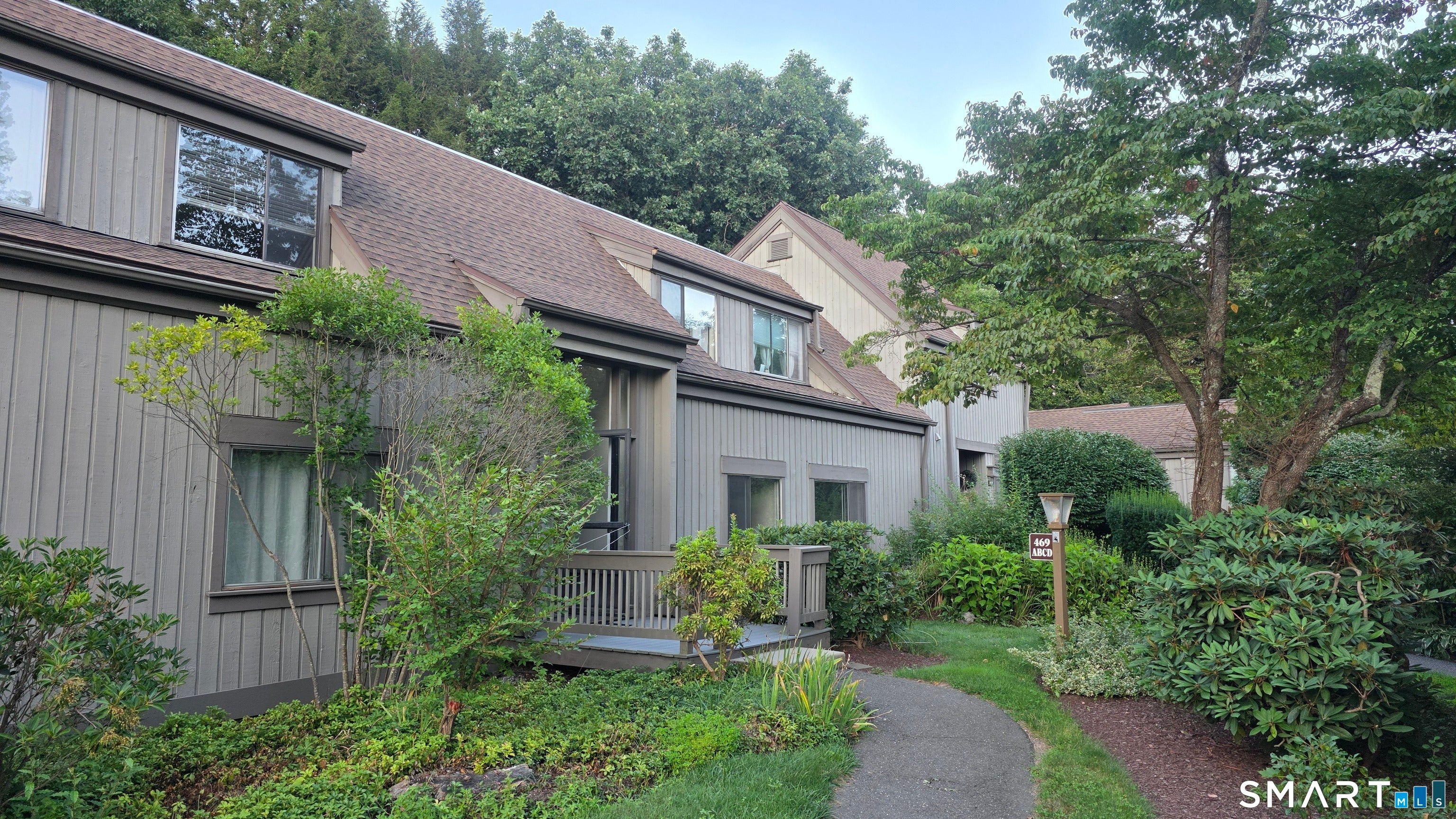 469 Heritage Village B — photo