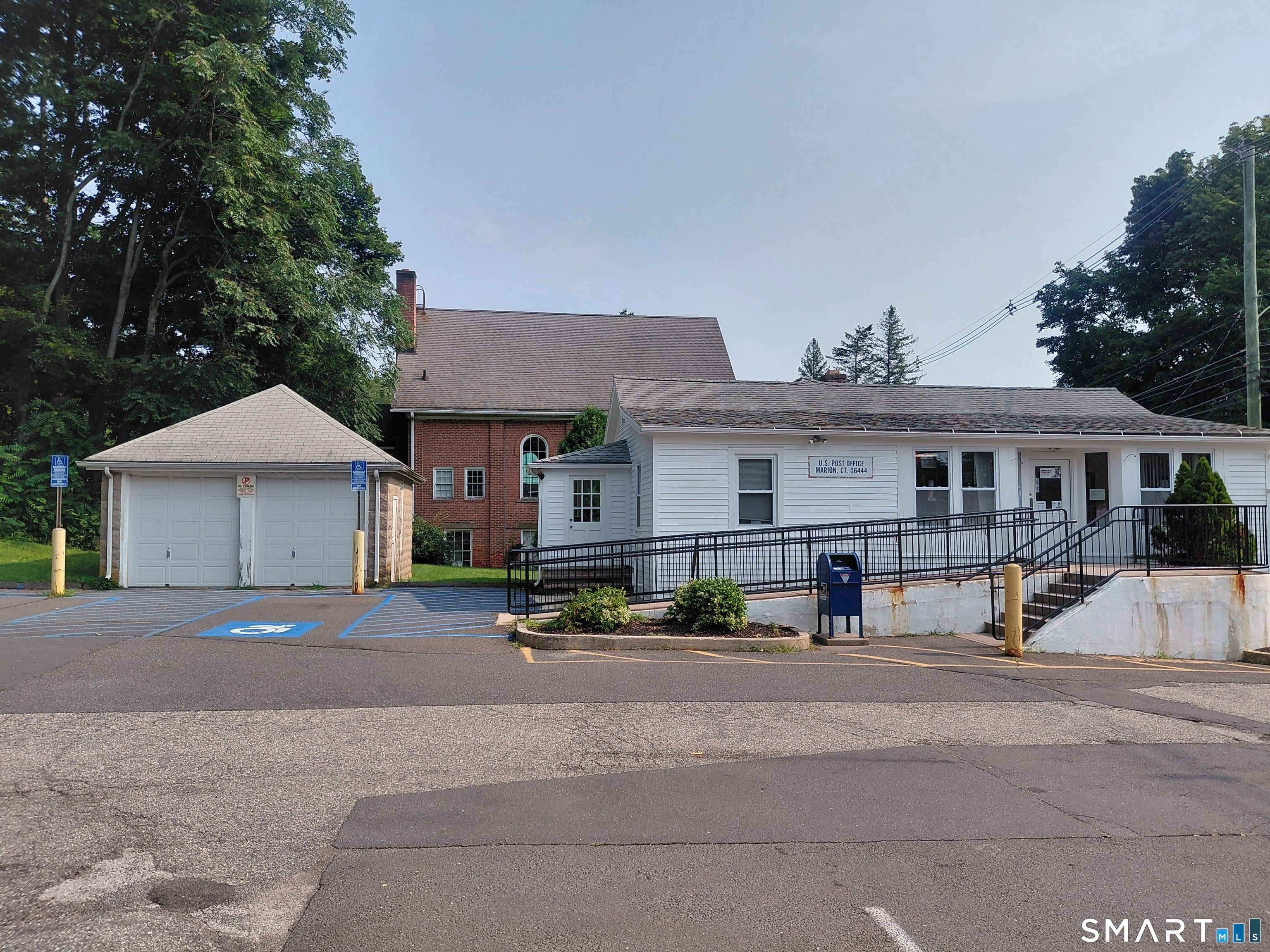 2321 Meriden Waterbury Turnpike — photo