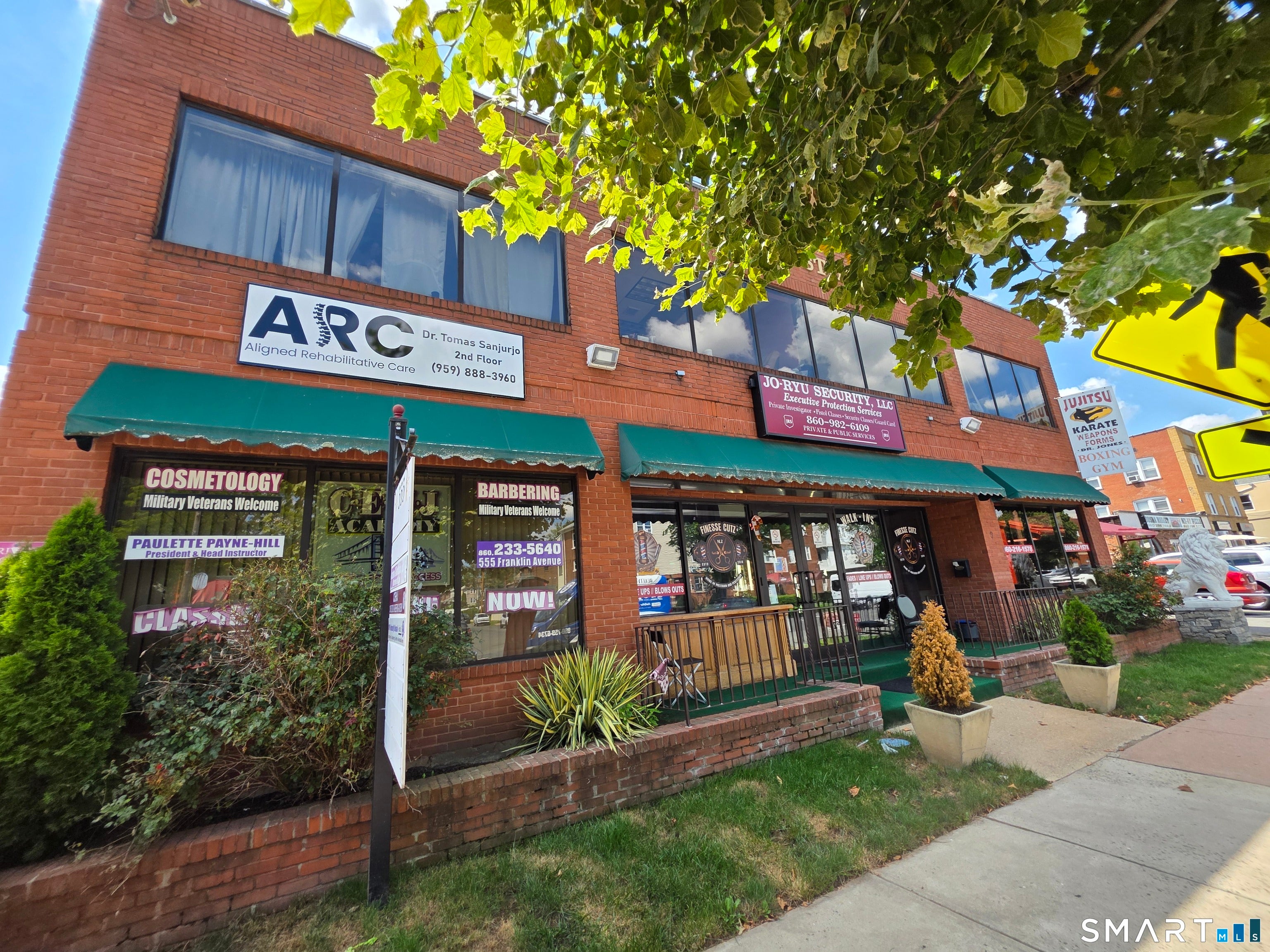 555 Franklin Avenue 1st Floor — photo