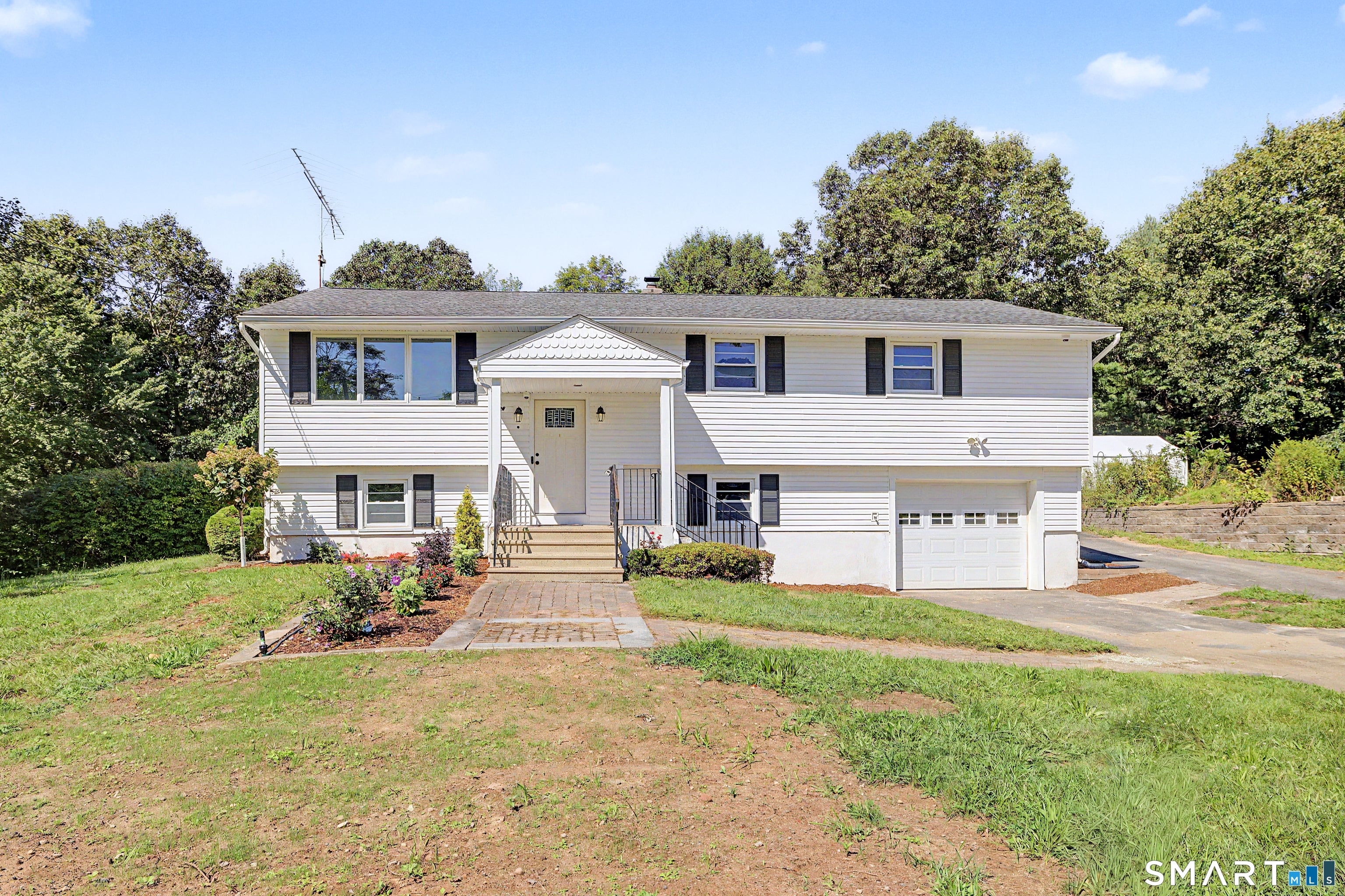 11 Westerly Drive — photo