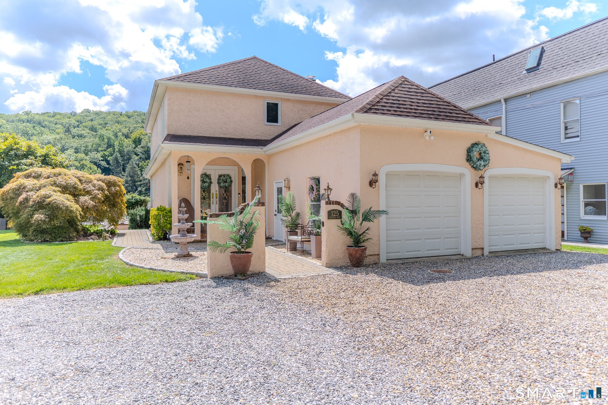 125 Lakemere Drive — photo