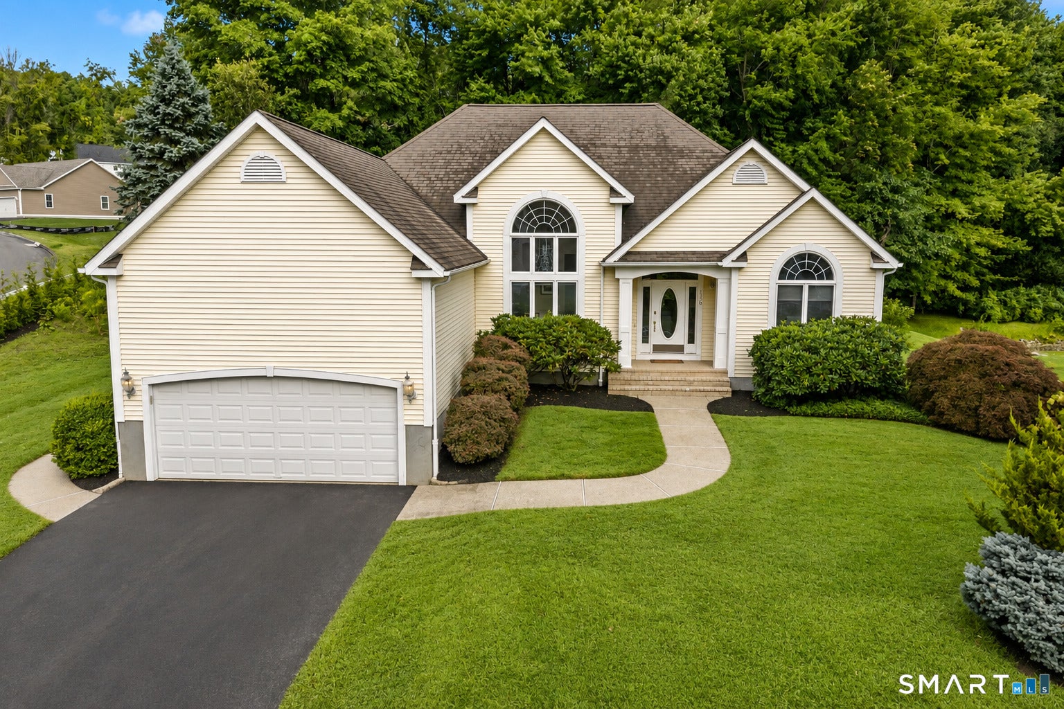 116 Pond View Drive — photo