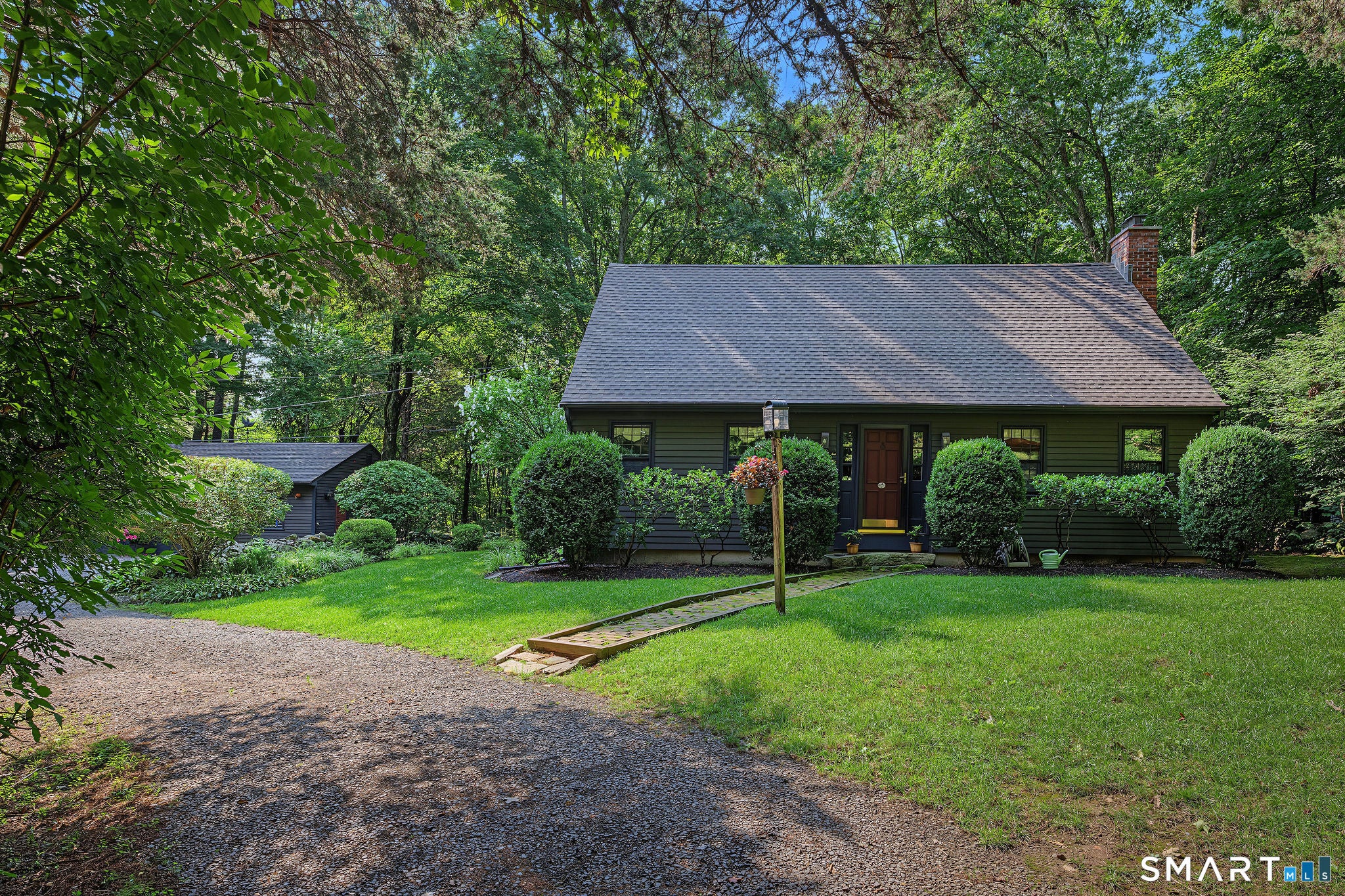 345 Nut Plains Road — photo