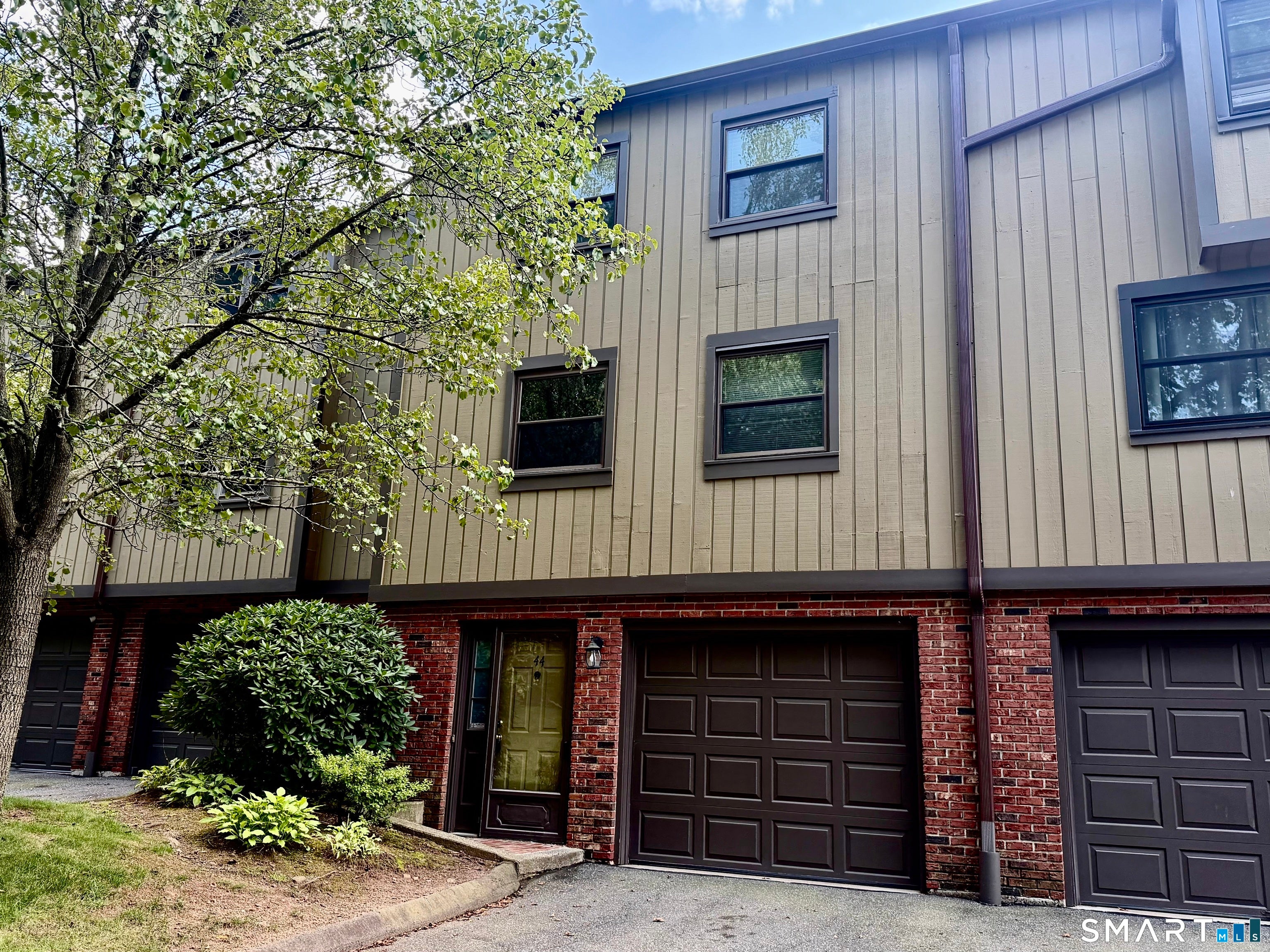 44 Mattabasset Drive 44 — photo