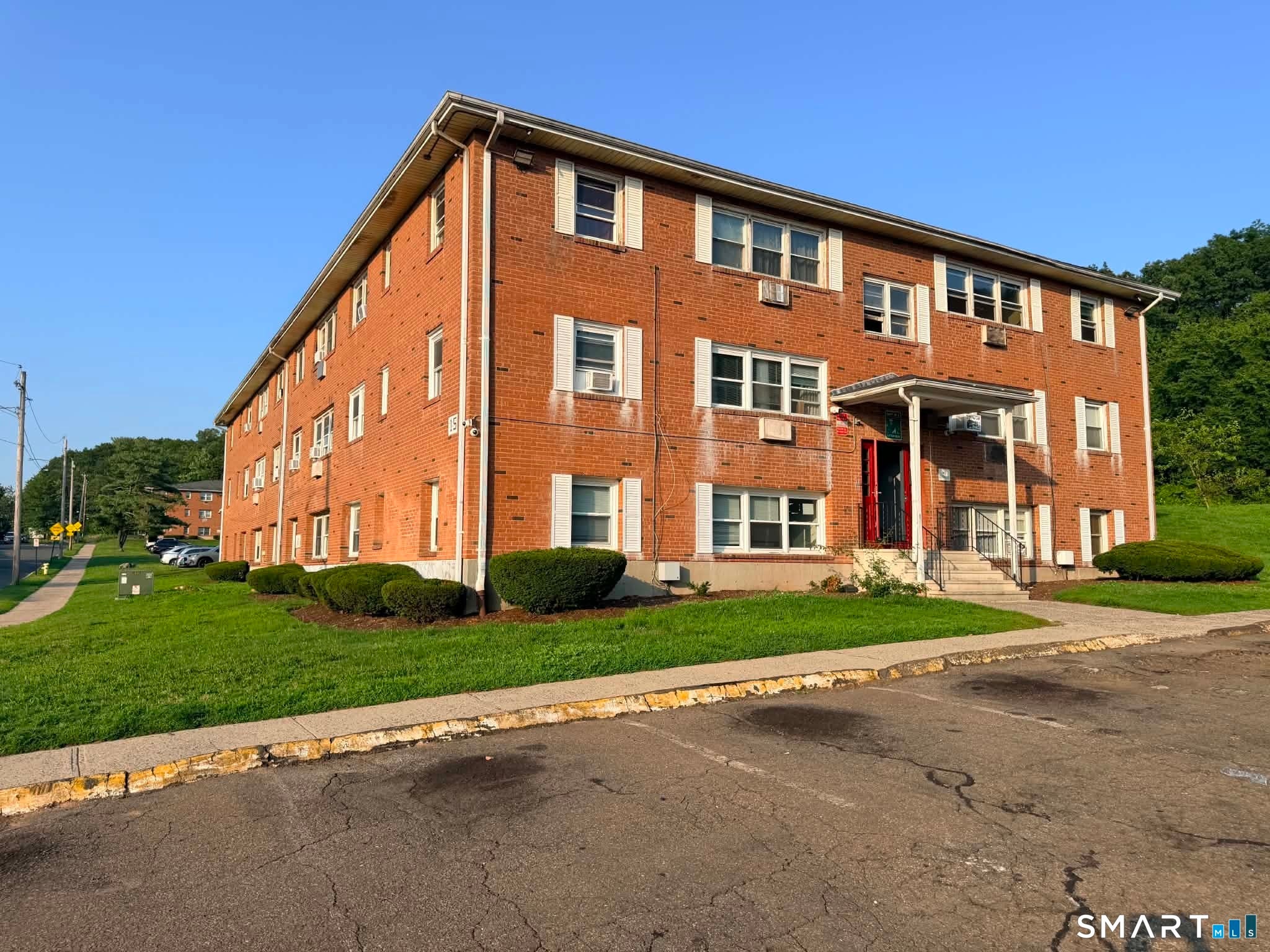 15 Donna Drive C2 — photo