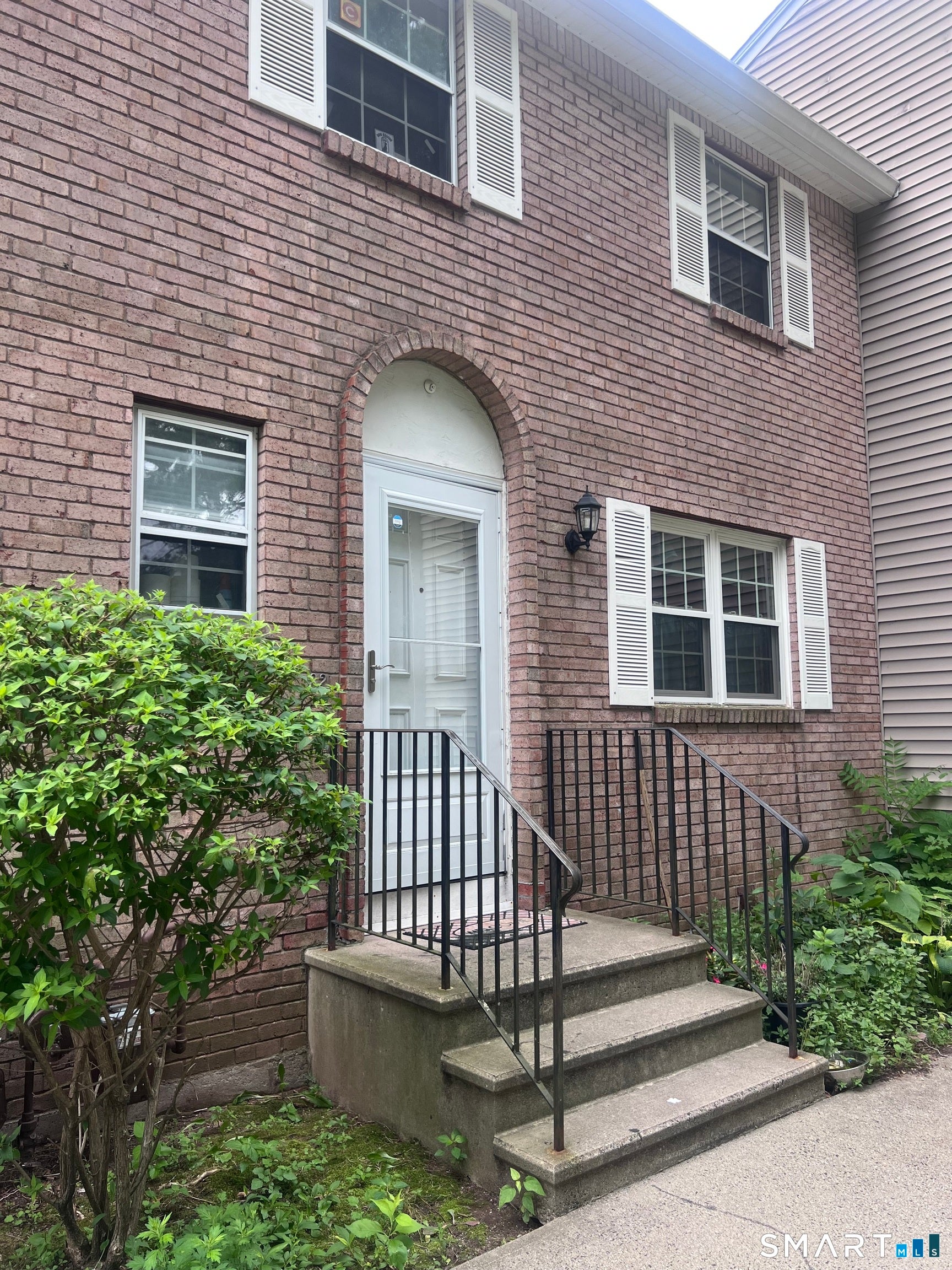 82 East Gate Lane 82 — photo