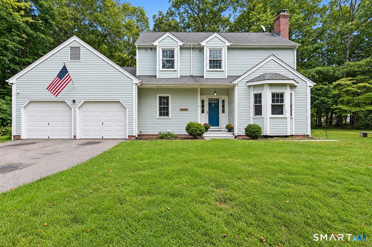 11 Ebony Lane — photo