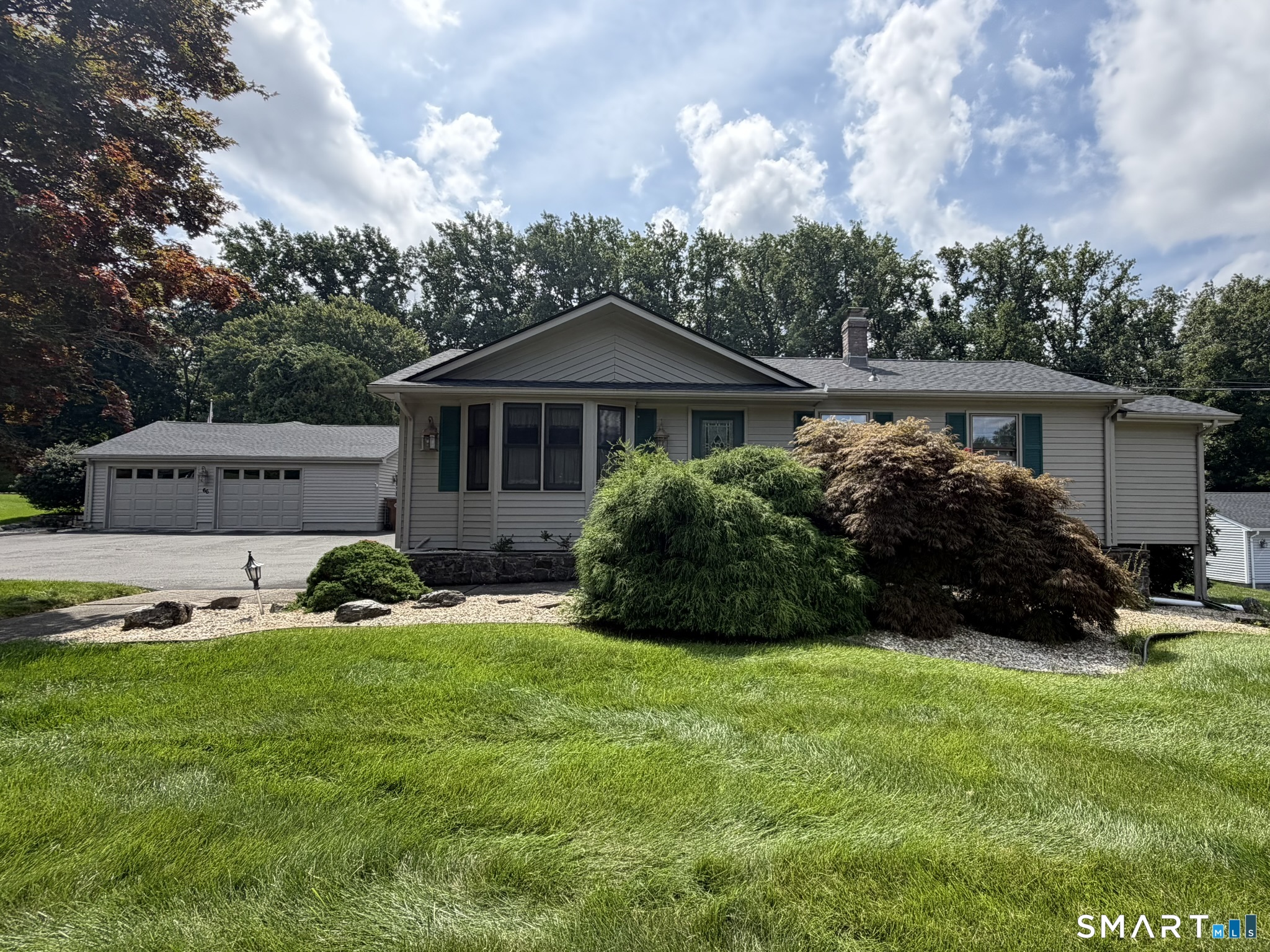 66 Tuckahoe Drive — photo