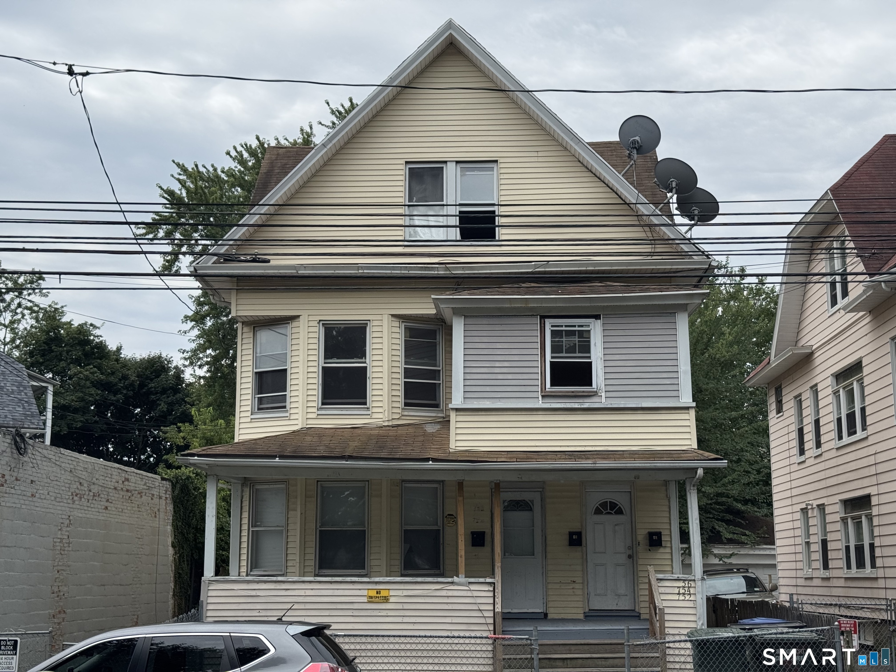 752 Boston Avenue 2Fl — photo