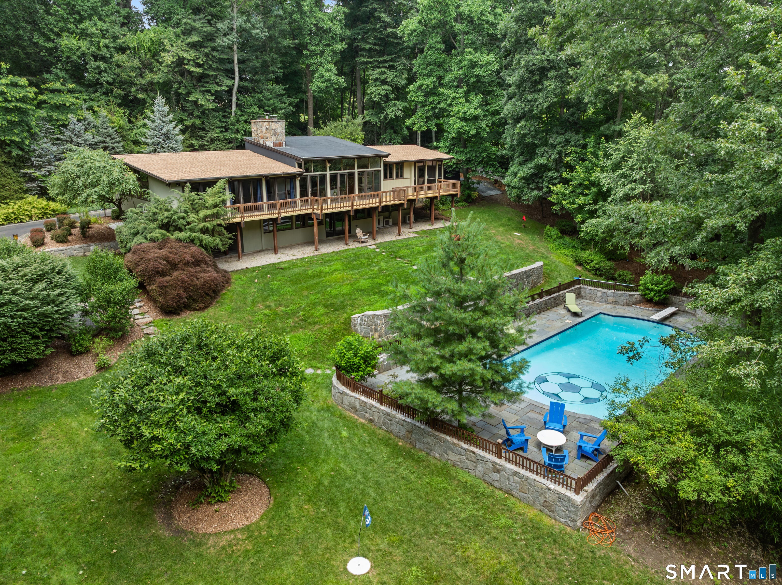 132 Signal Hill Road — photo