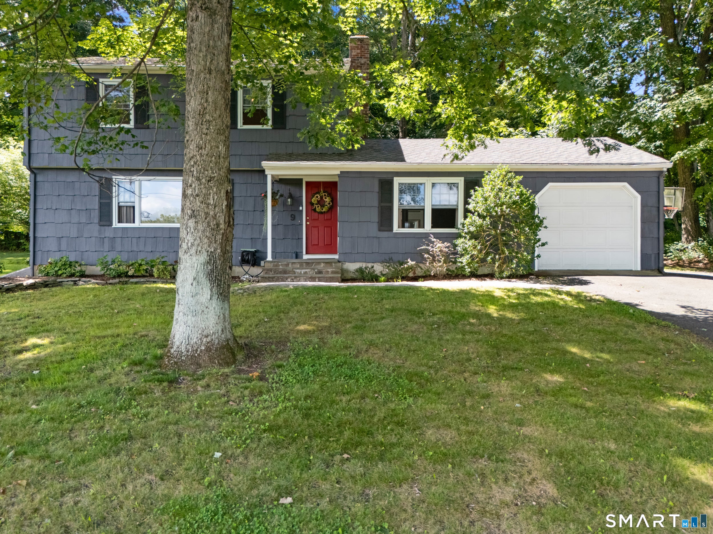 9 Chimney Drive — photo