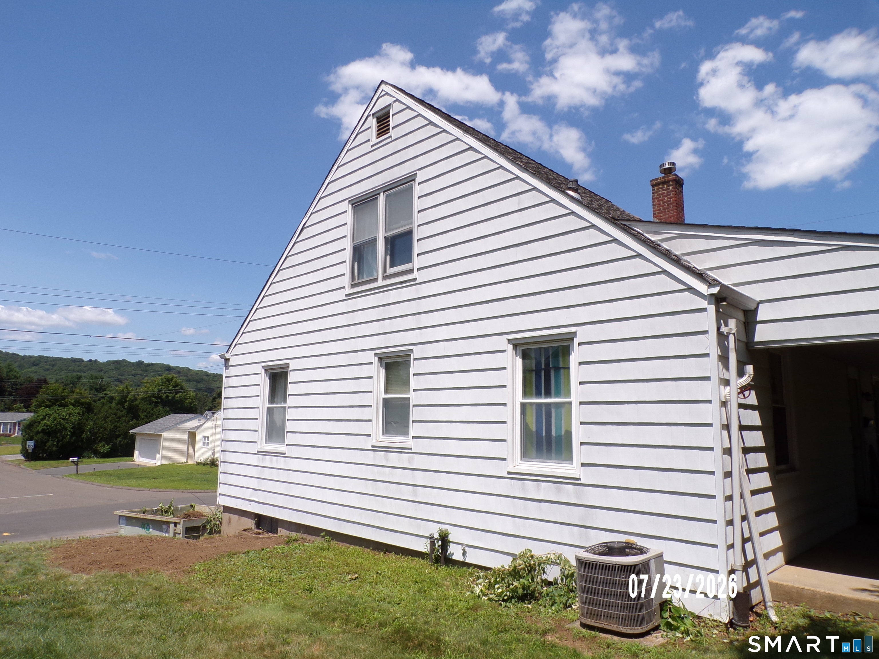 Home in Ansonia, CT 06401 — photo 3