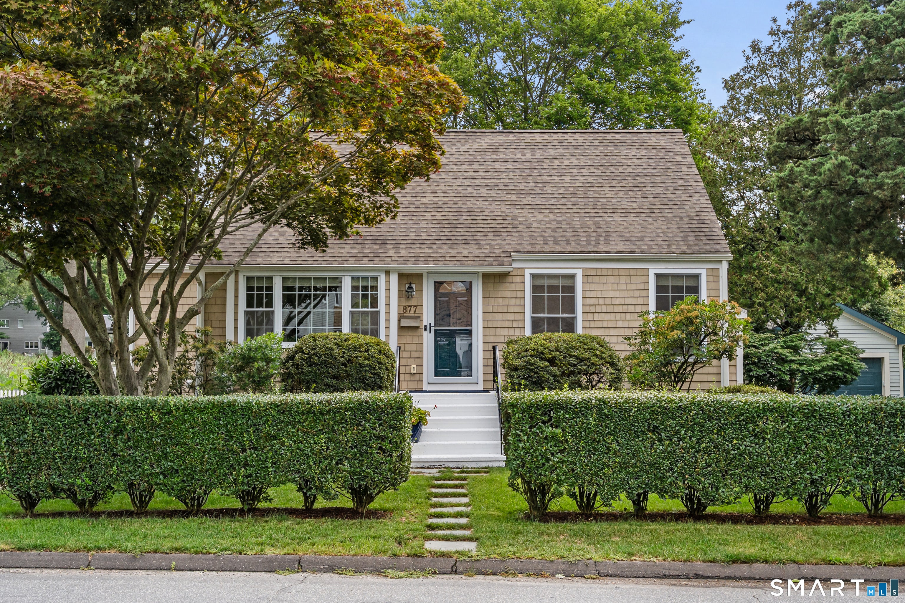 877 South Pine Creek Road — photo