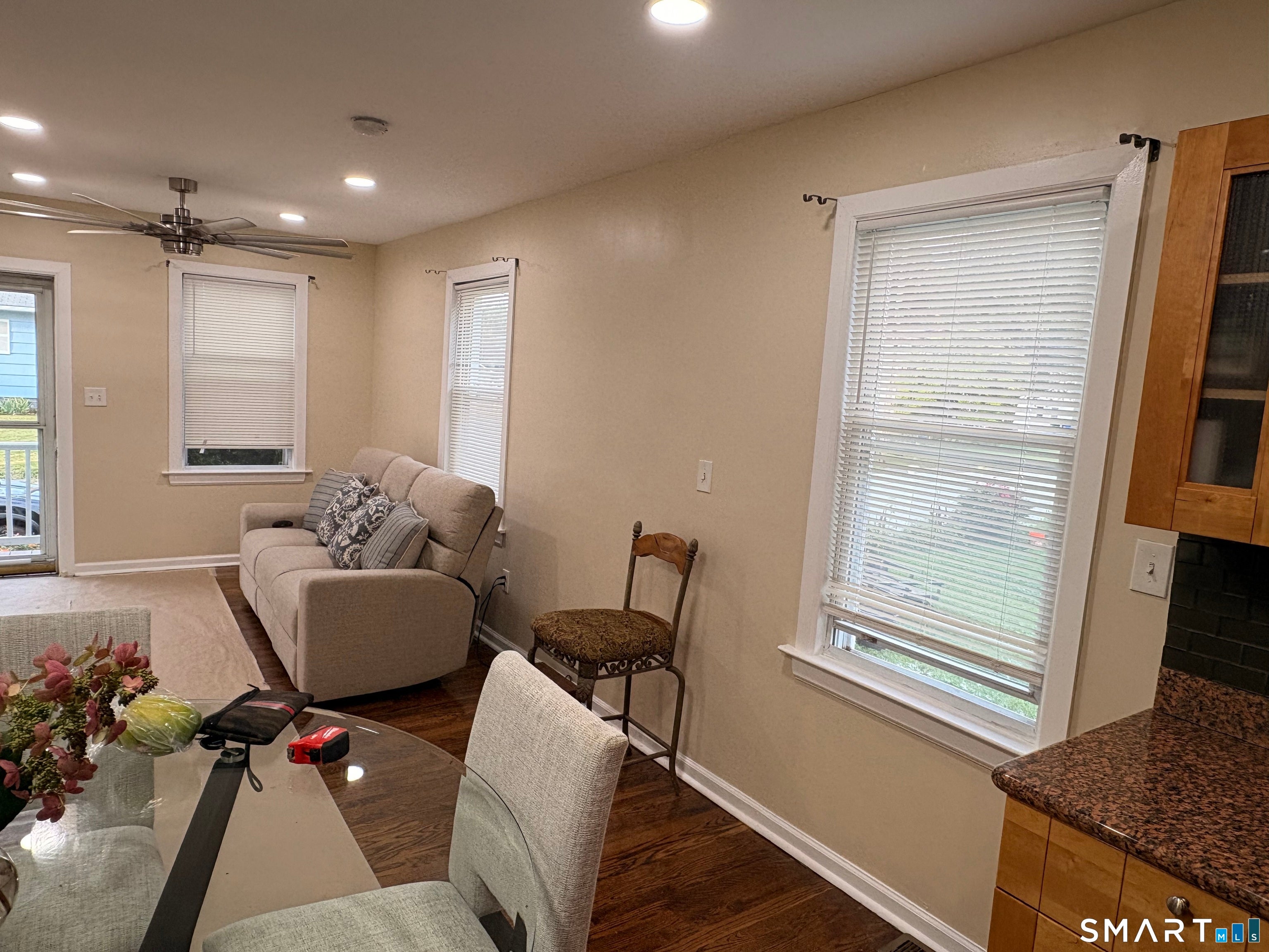 Home in Stratford, CT 06614 — photo 3