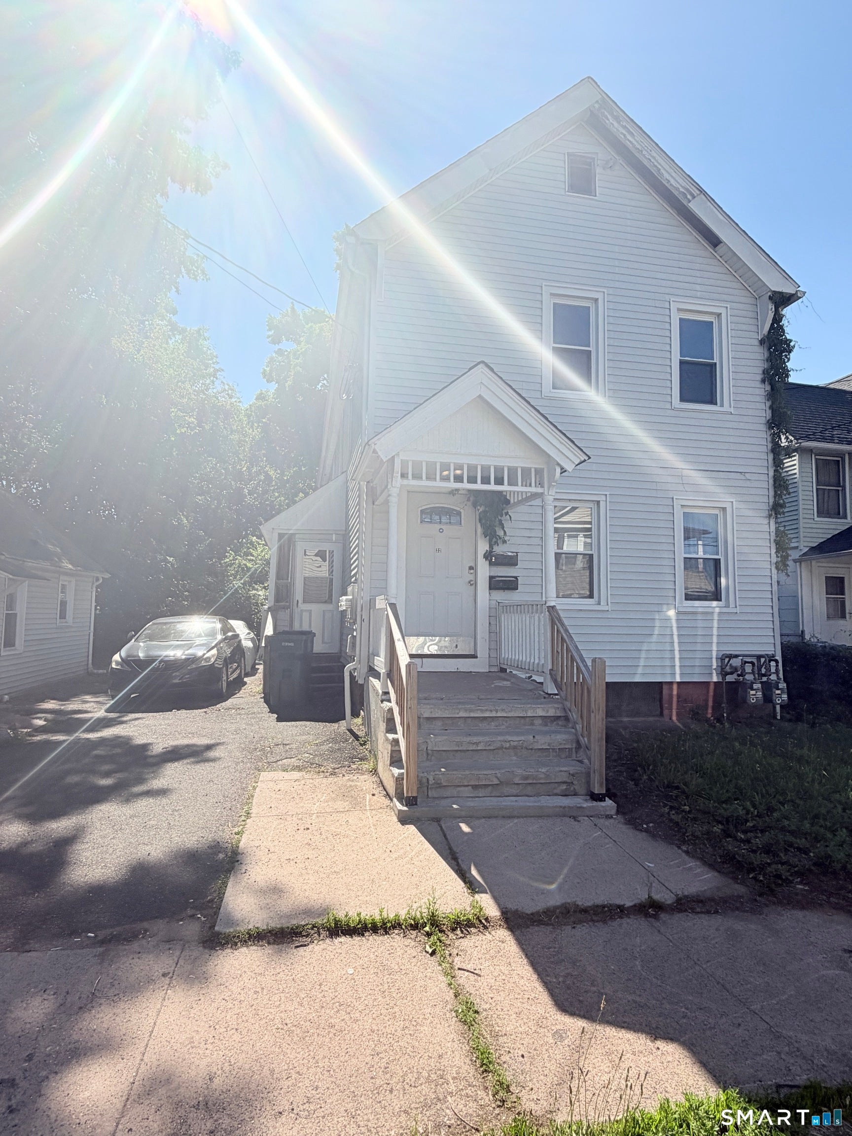 32 Alstrum Street 1 — photo