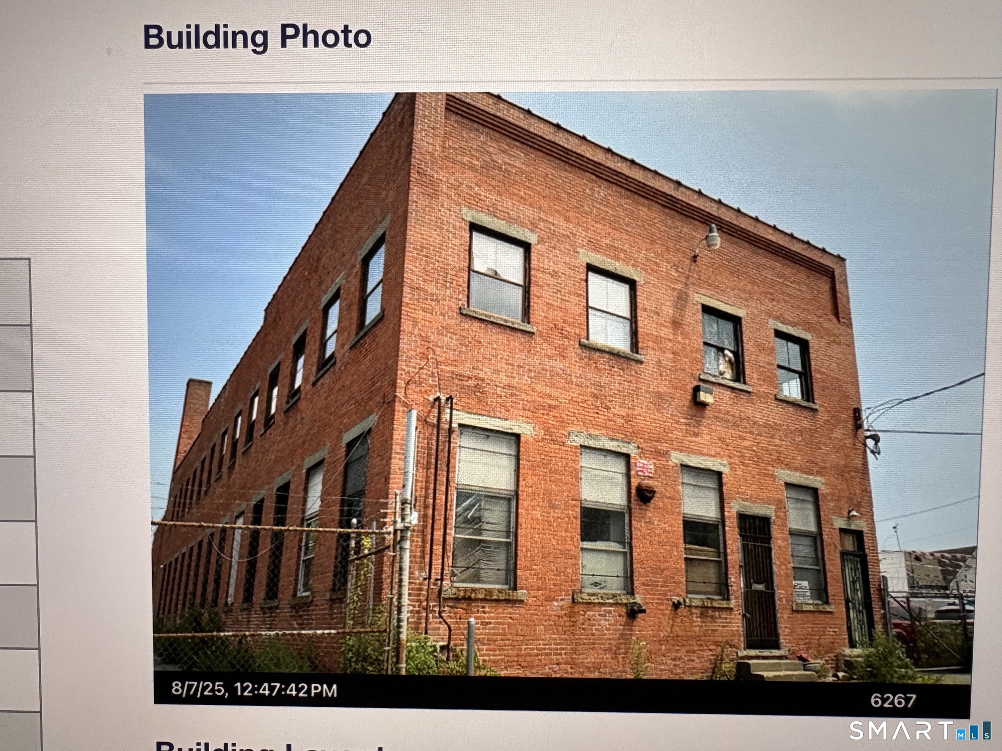 Home in Bridgeport, CT 06604 — photo 2