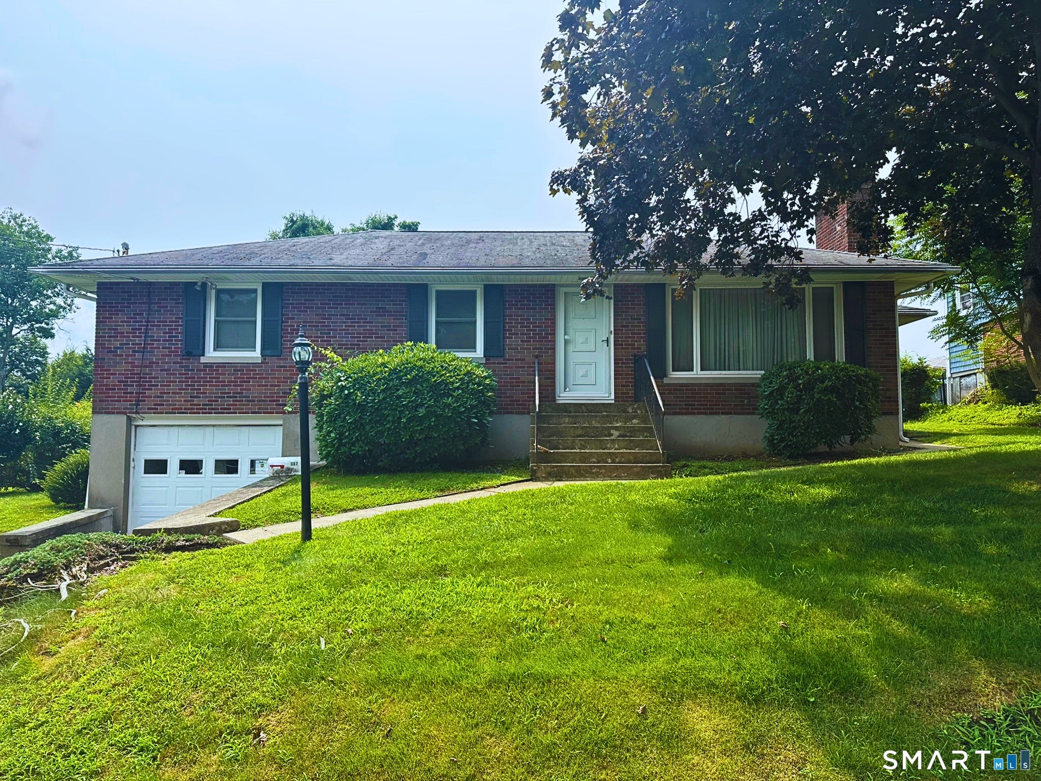 307 Highland Drive — photo