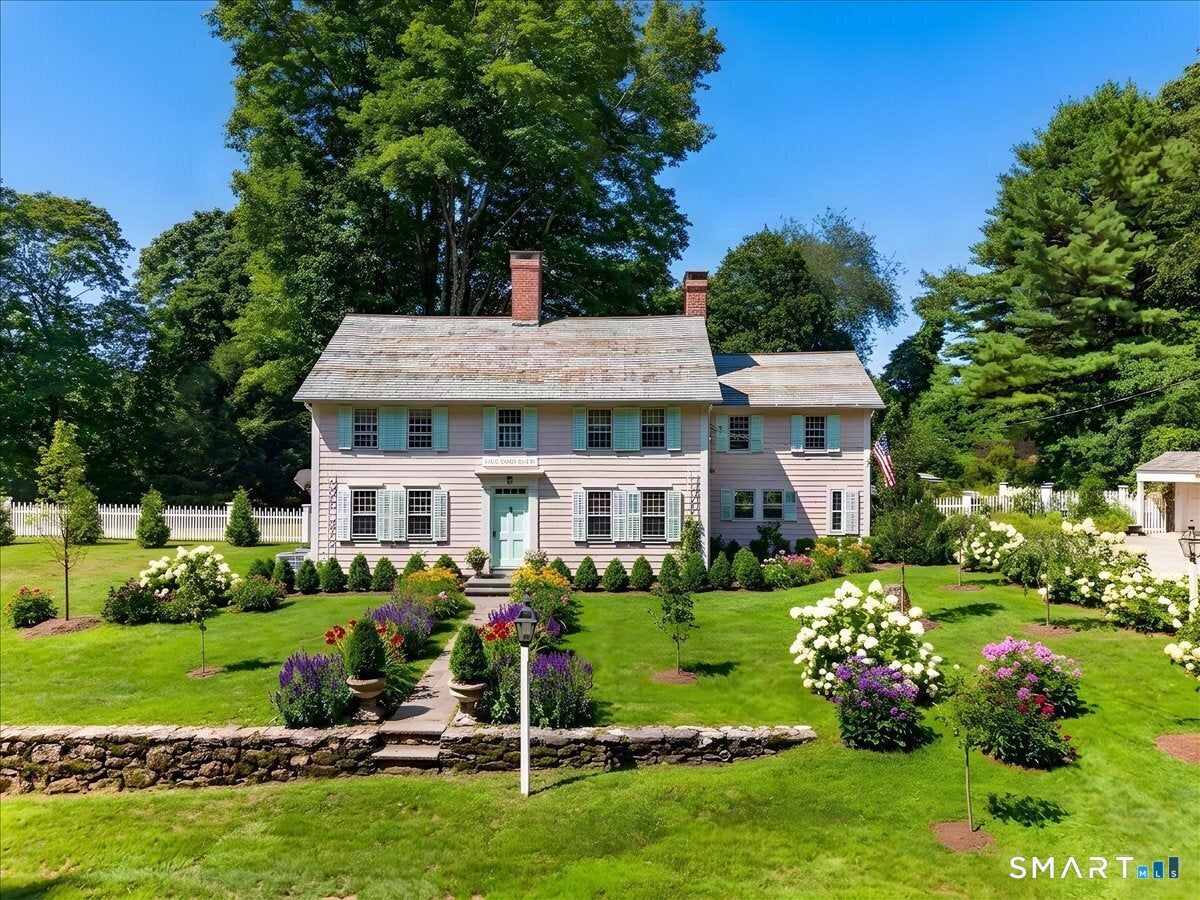25 Johnny Cake Hill Road — photo