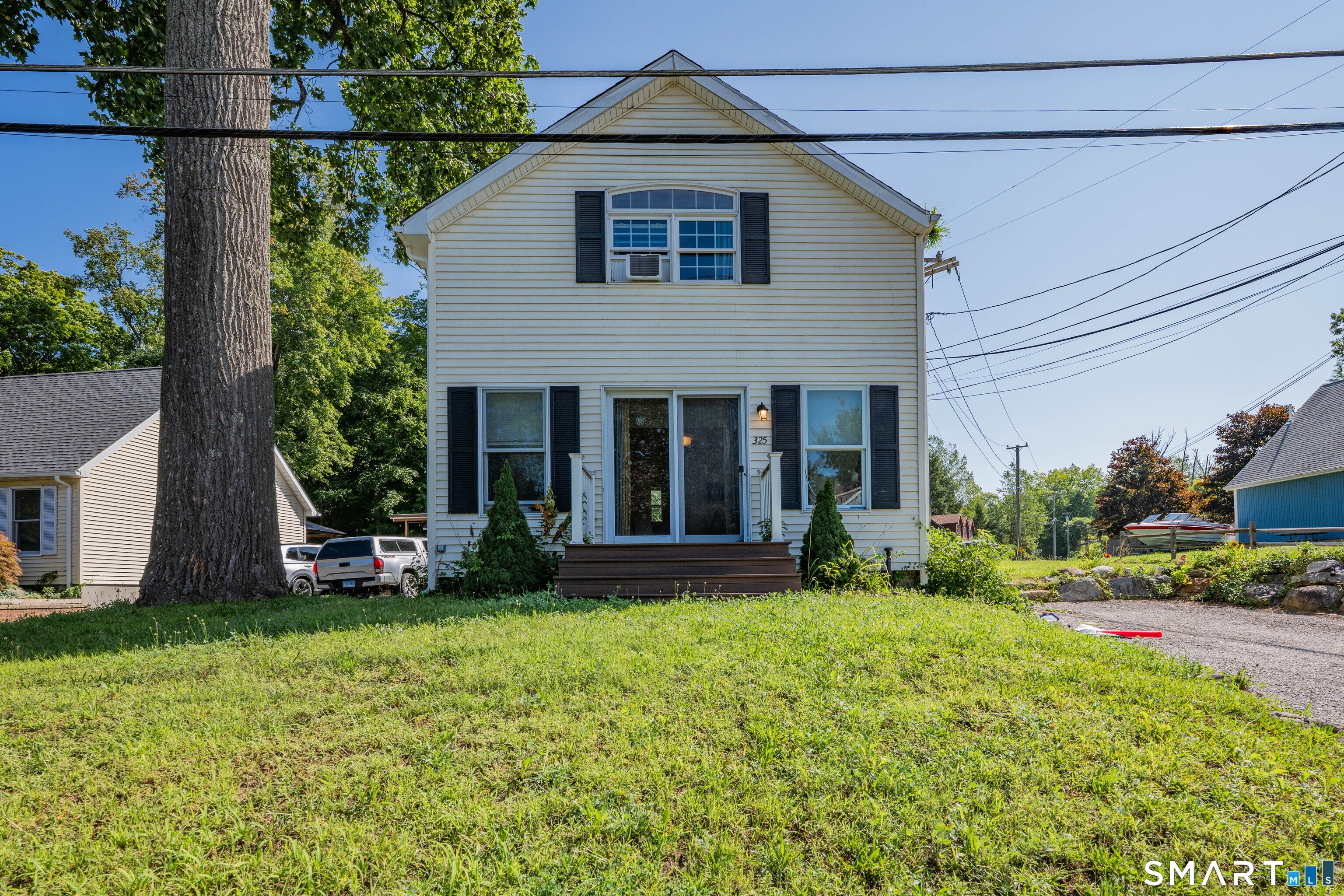 325 East Wakefield Boulevard — photo