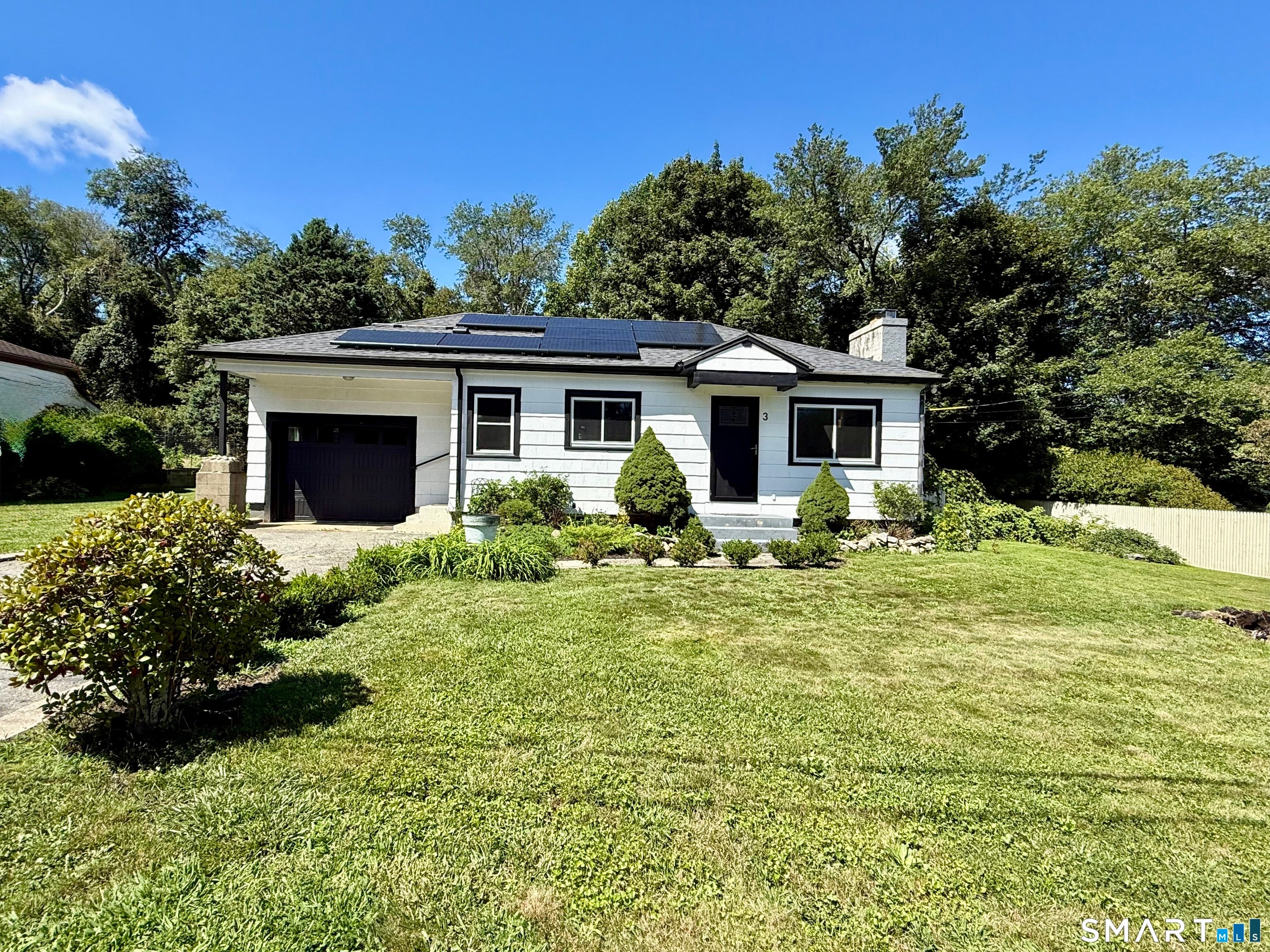 3 Pepperidge Drive — photo