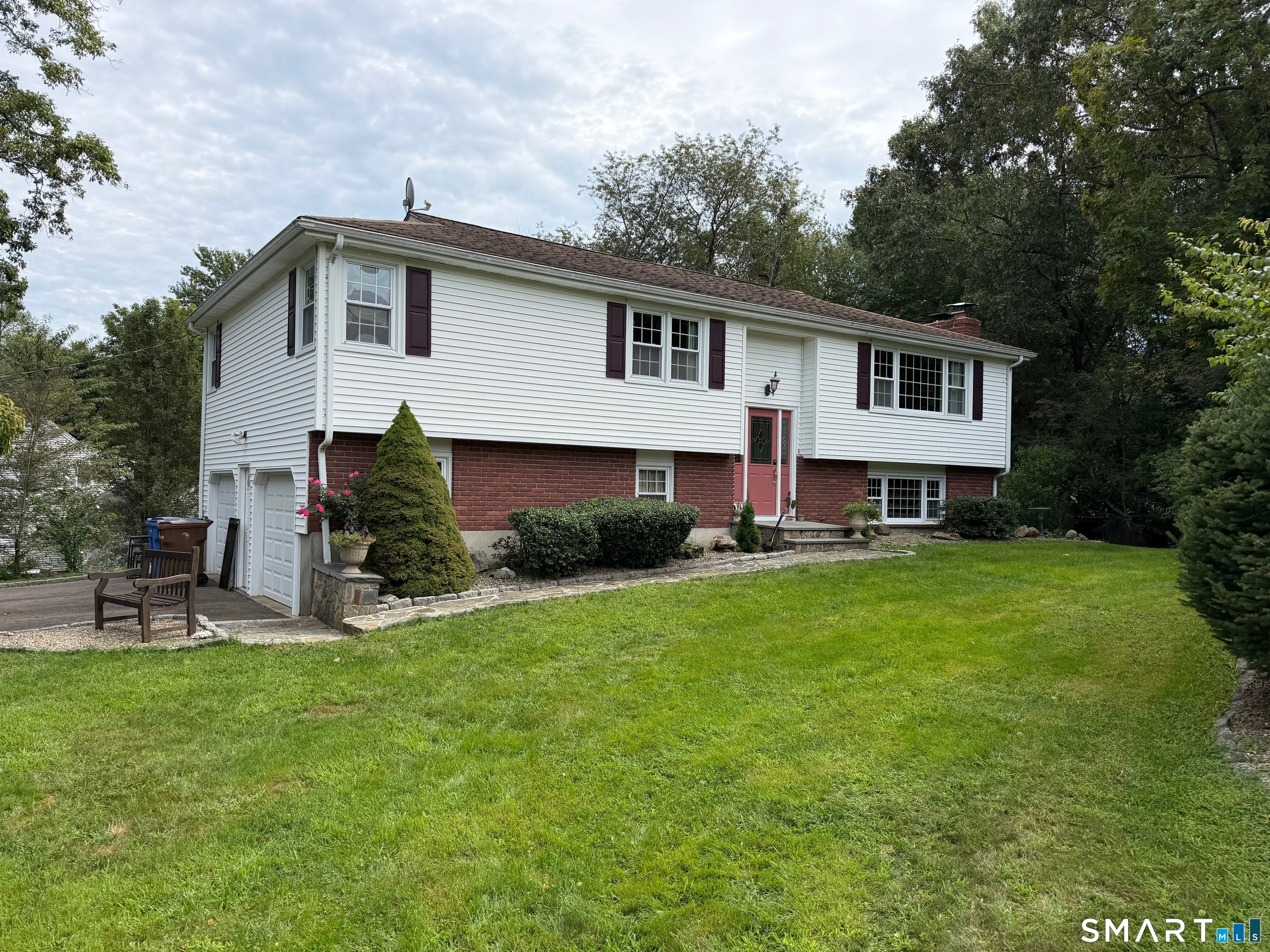 3 Poe Place — photo