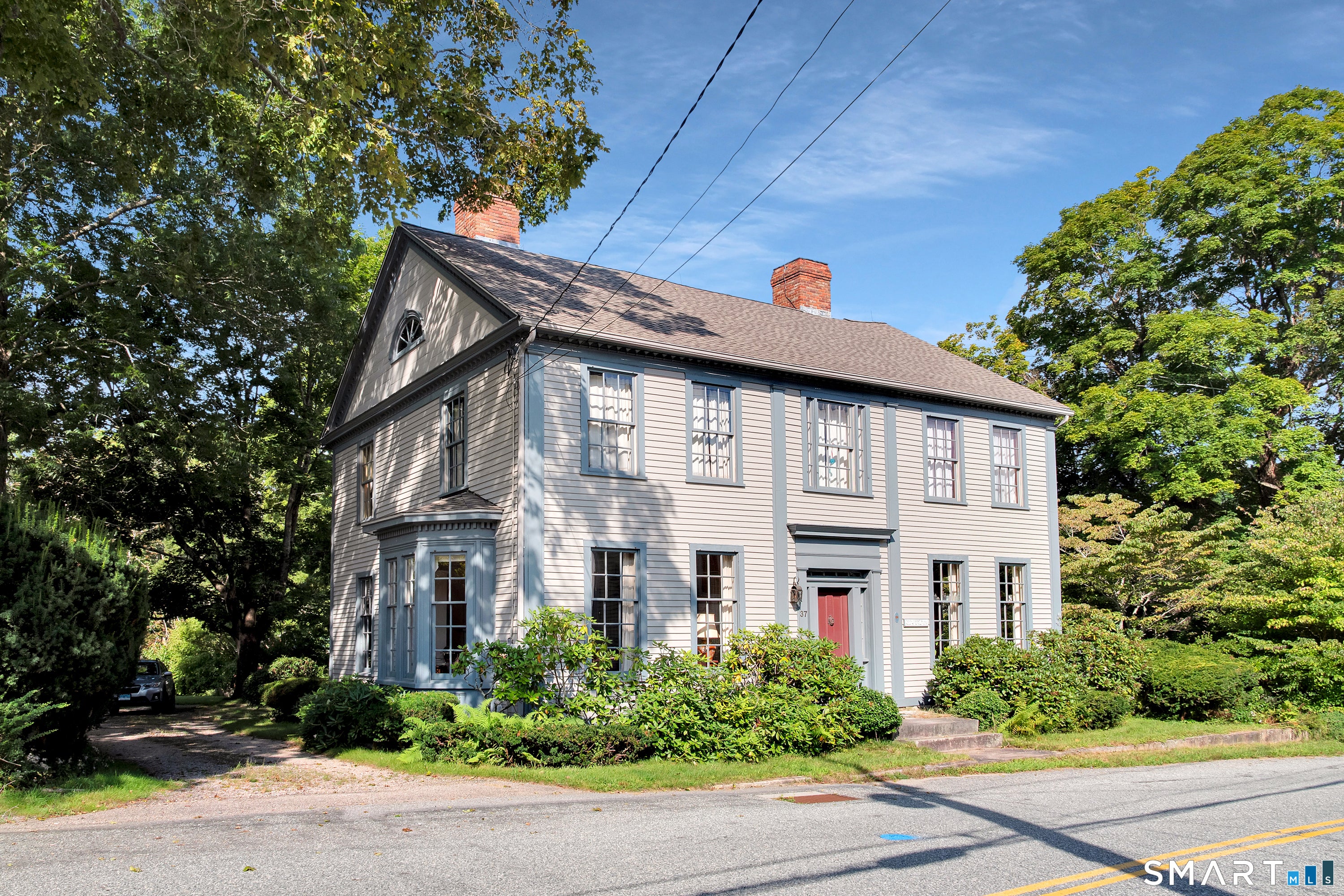 37 Main Street — photo