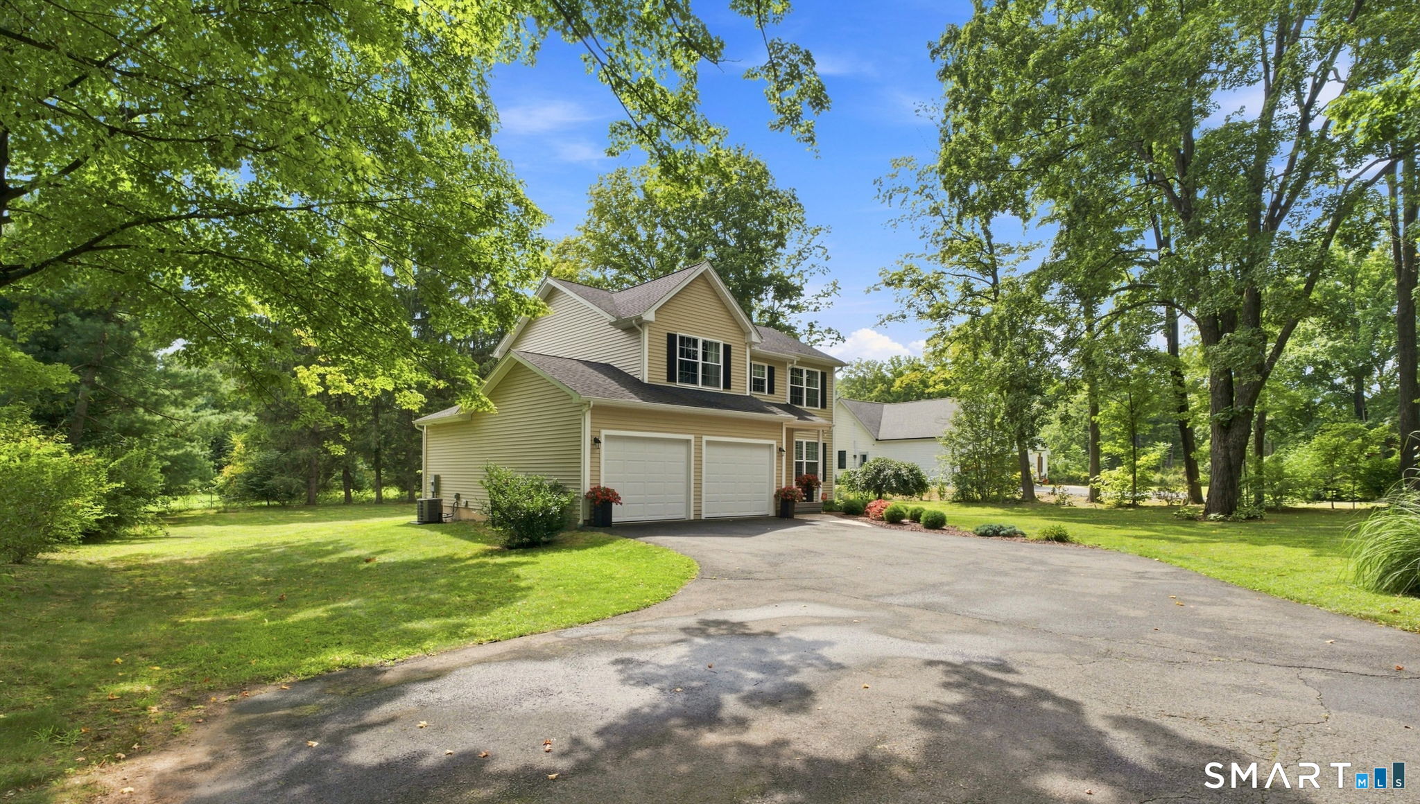 35 Maple Avenue, Bristol, CT 06010 — photo 2