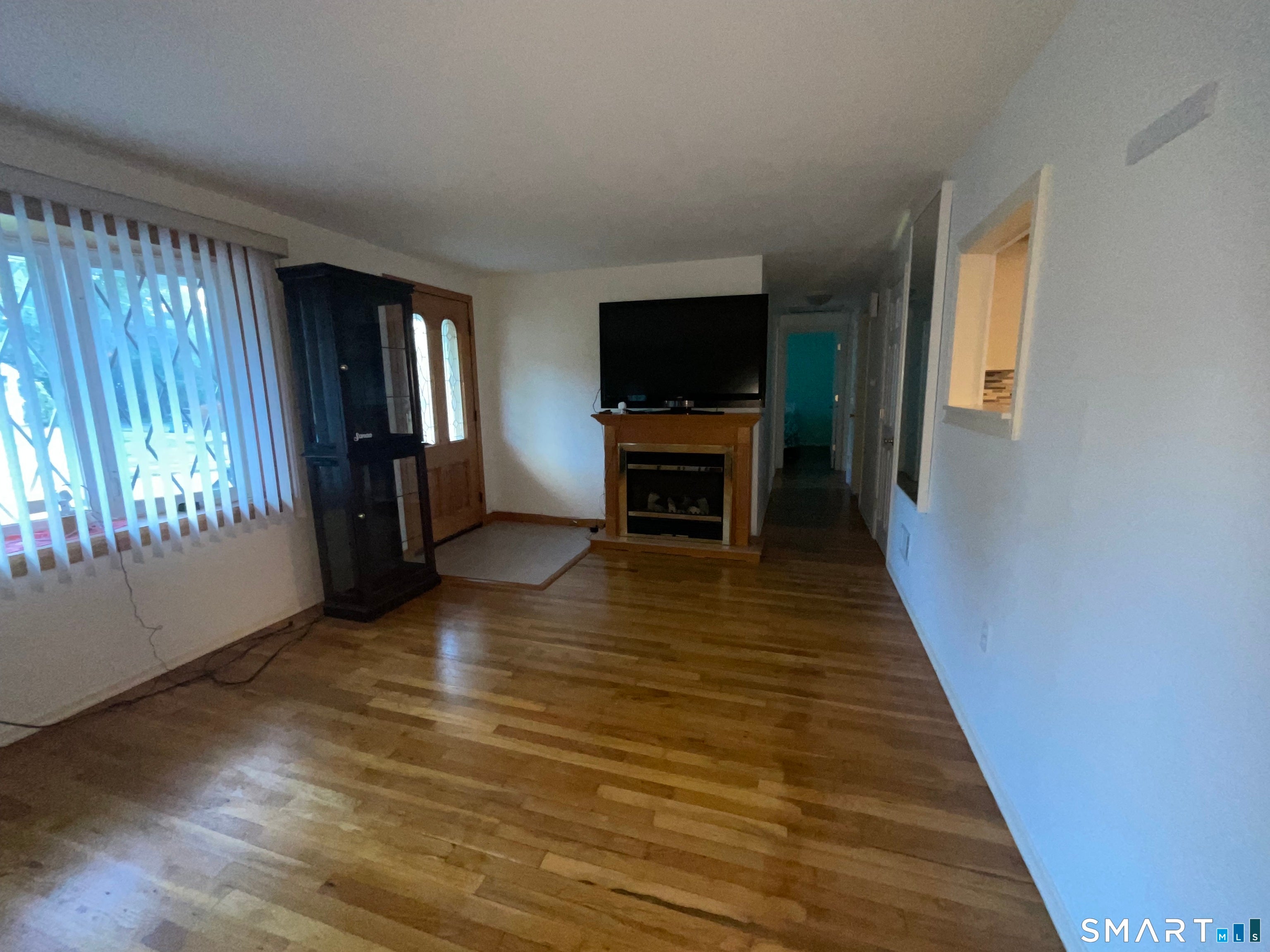 Home in Cheshire, CT 06410 — photo 3