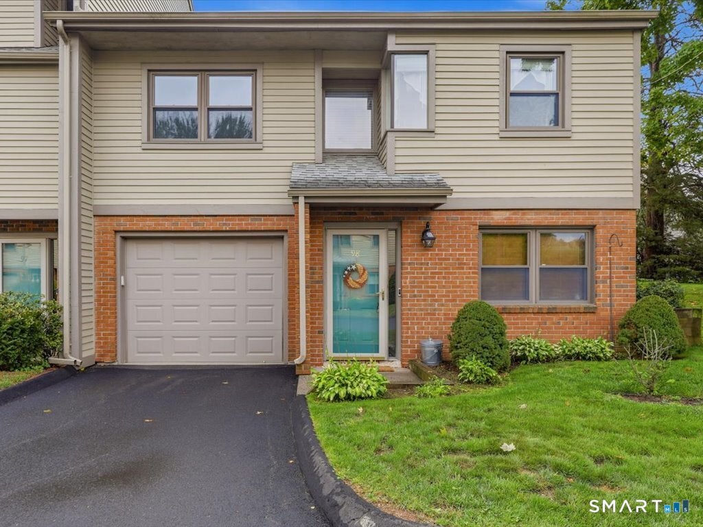 98 Metacomet Drive 98 — photo